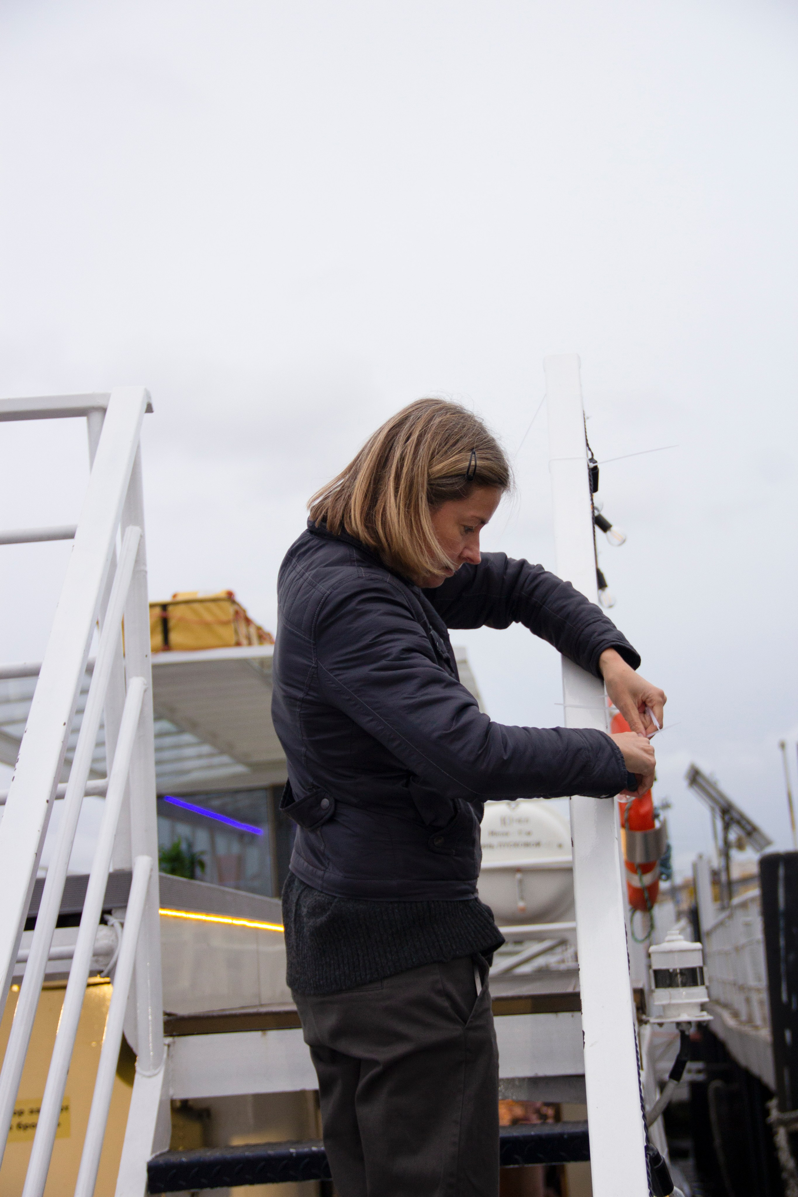 Съемка для сайта аренды катеров в Санкт-Петербурге, подготовка к свадебной прогулке по рекам и каналам. Фотограф в Санкт-Петербурге Смирнова Диана