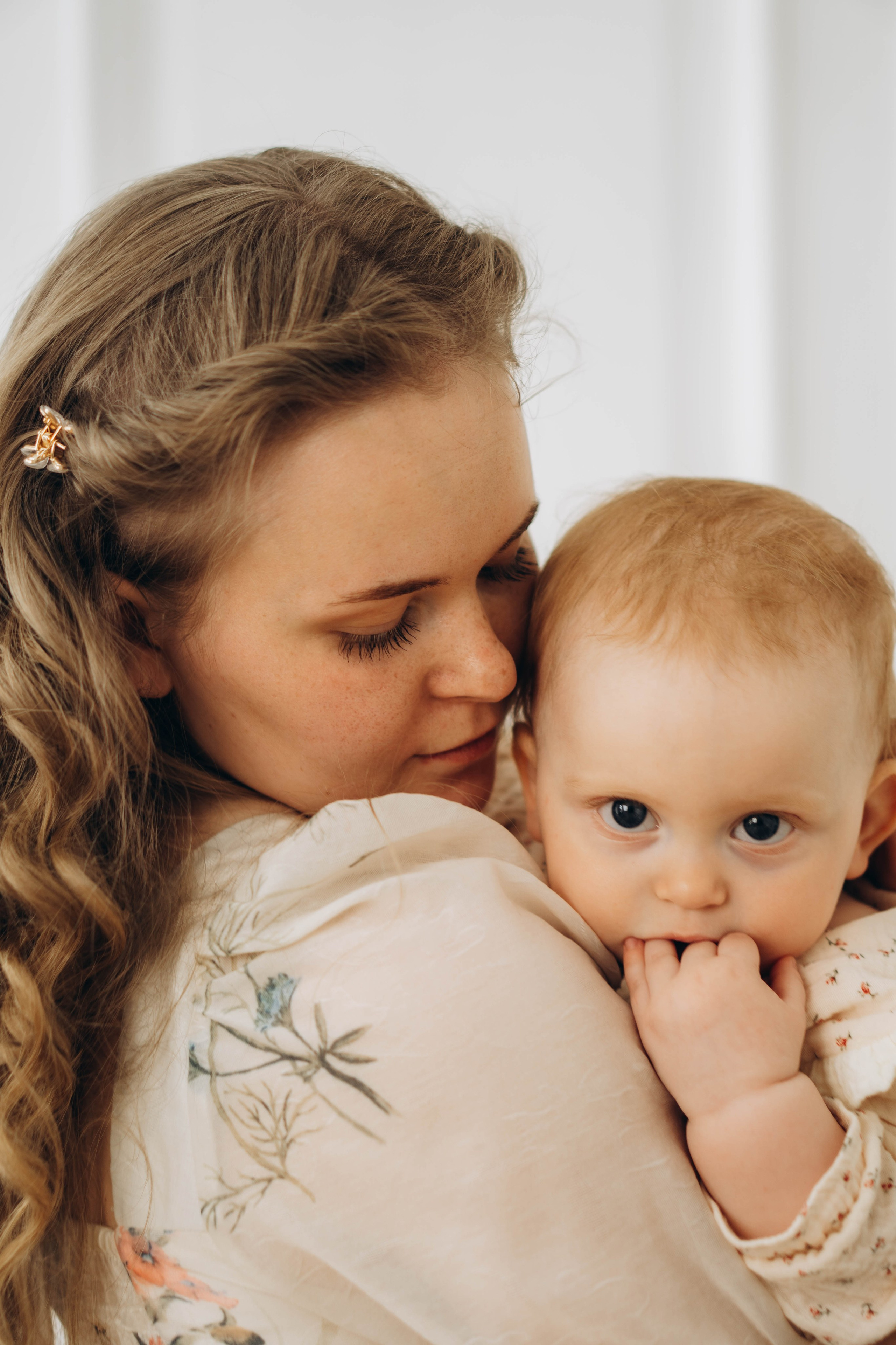 Студийная семейная съемка на годик. Фотограф Москва Валерия Веденина