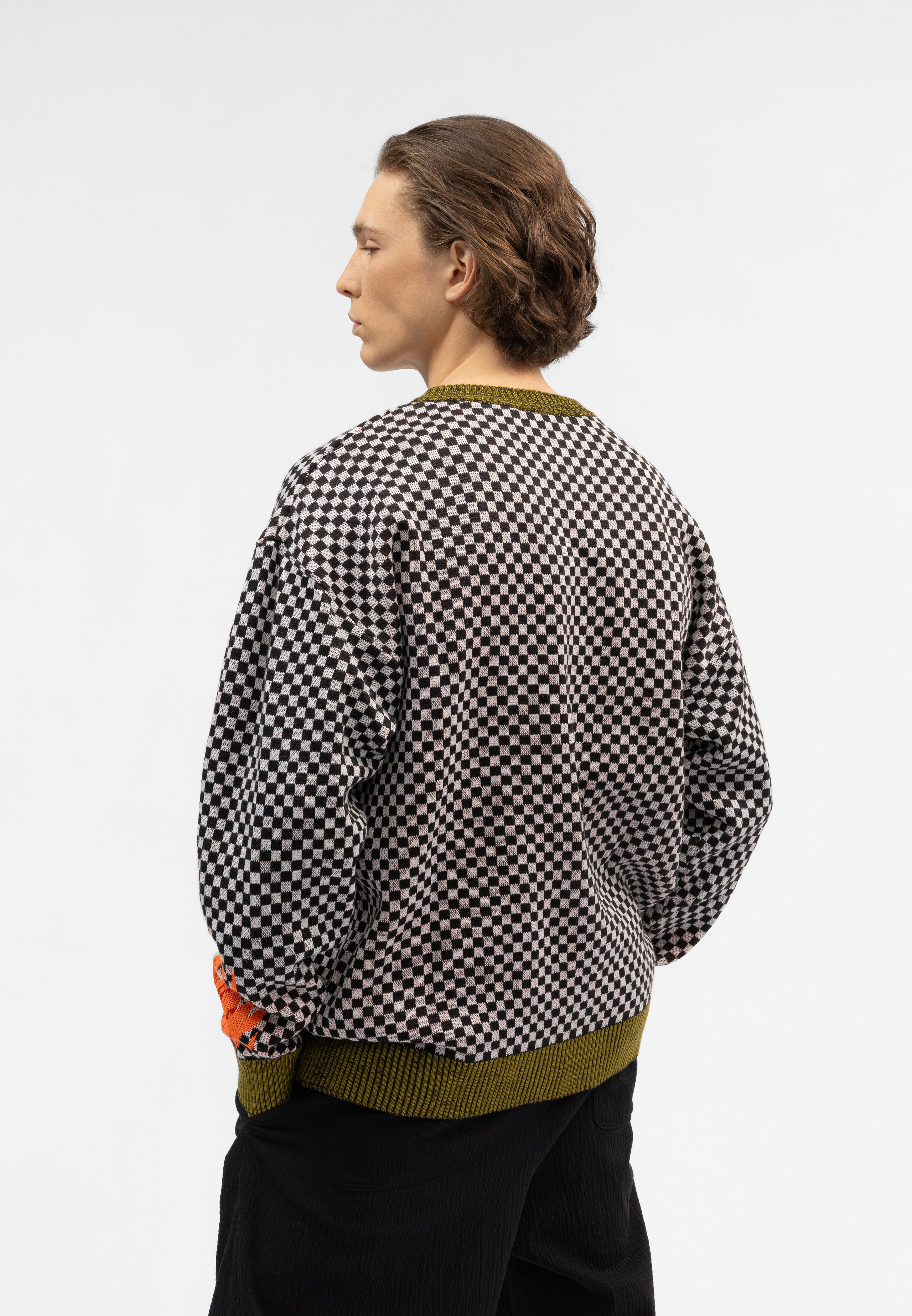 Кейс: Фотосъемка свитеров «Behind the scenes» для Lamoda в СПб