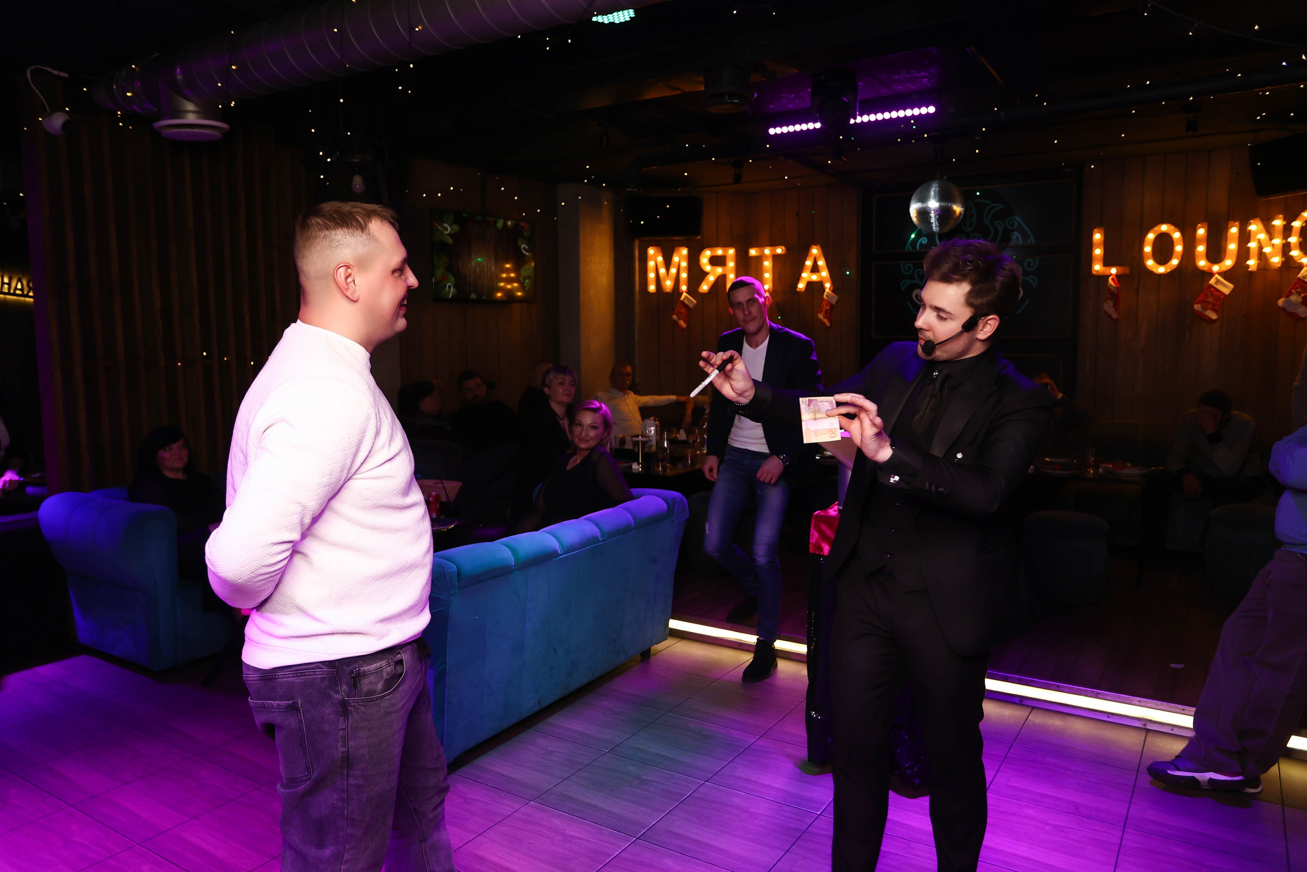 15/12/23 Новогоднее караоке в Мята Спортивная. Мята Спортивная — Кальянная, караоке, бар в Минске