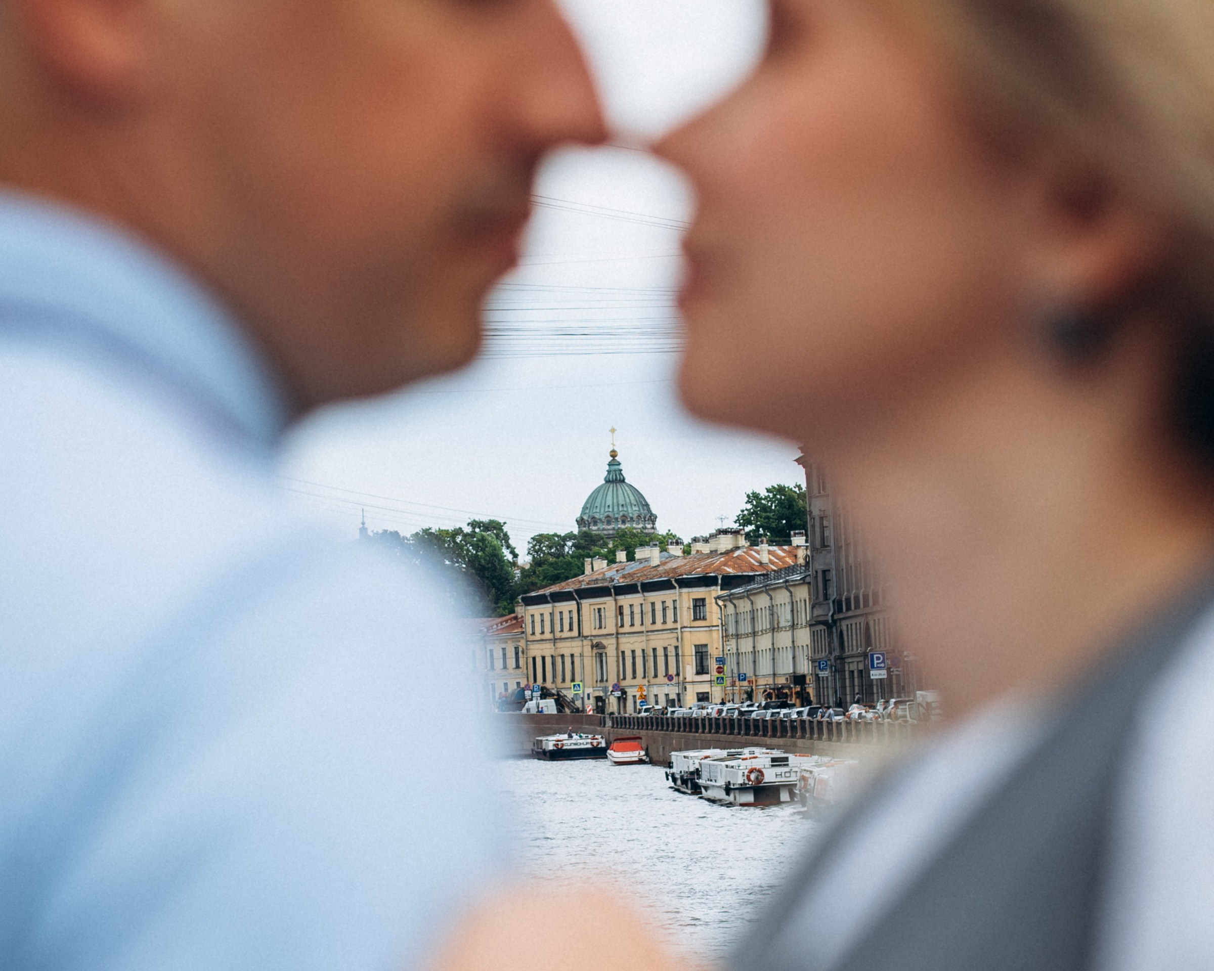 Евгений и Евгения в июле. Фотопрогулка в Петербурге. Индивидуальный и семейный фотограф в Санкт-Петербурге