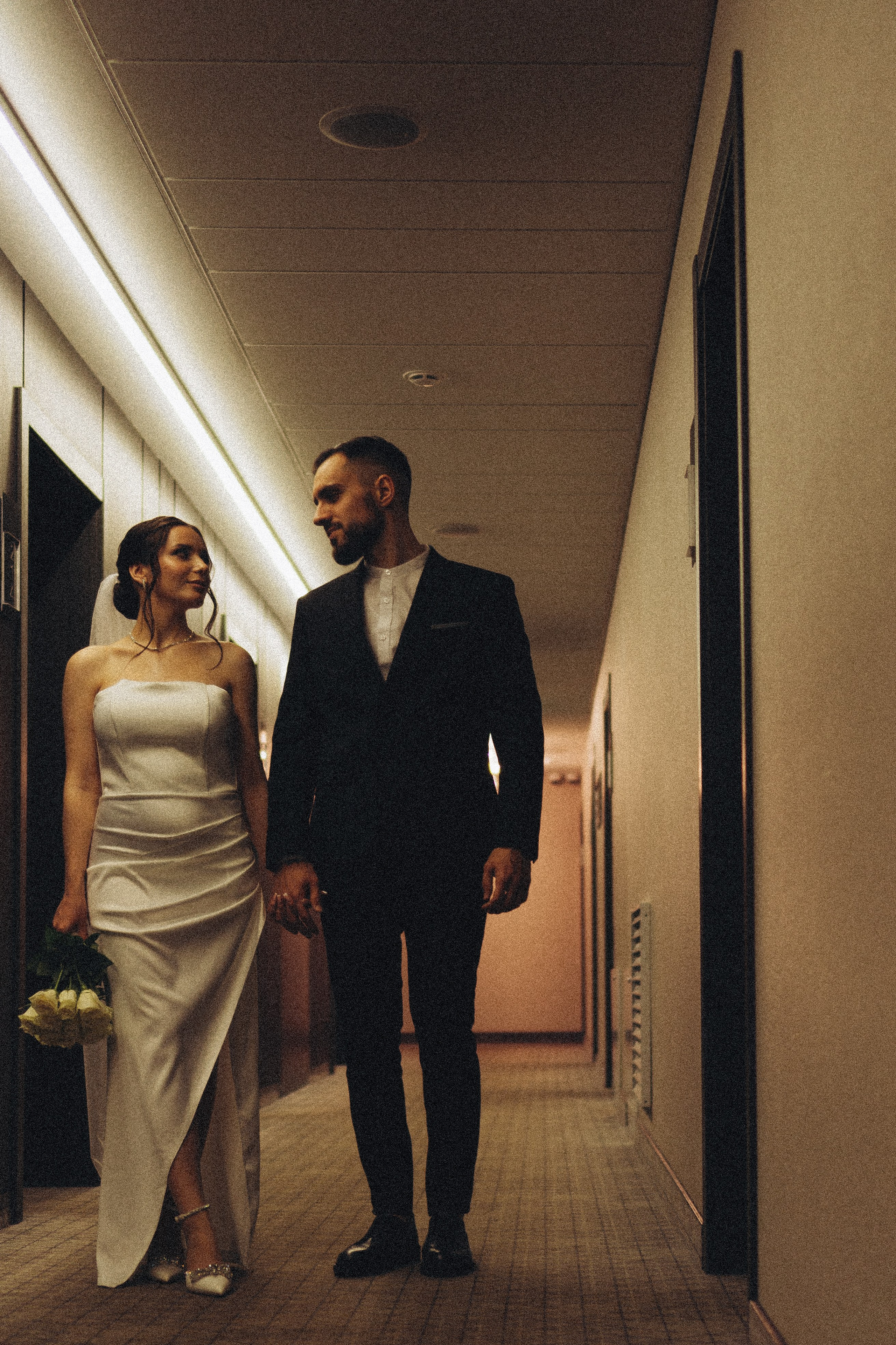 СВАДЕБНАЯ СЬЕМКА СБОРОВ ЖЕНИХА И НЕВЕСТЫ В ОТЕЛЕ И ТАКЖЕ ФОТОСЕССИИЯ В ОТЕЛЕЕ МЕГАПОЛИС БРЯНСК. Профессиональный фотограф, Санкт-Петербург — Виктория Богомолова