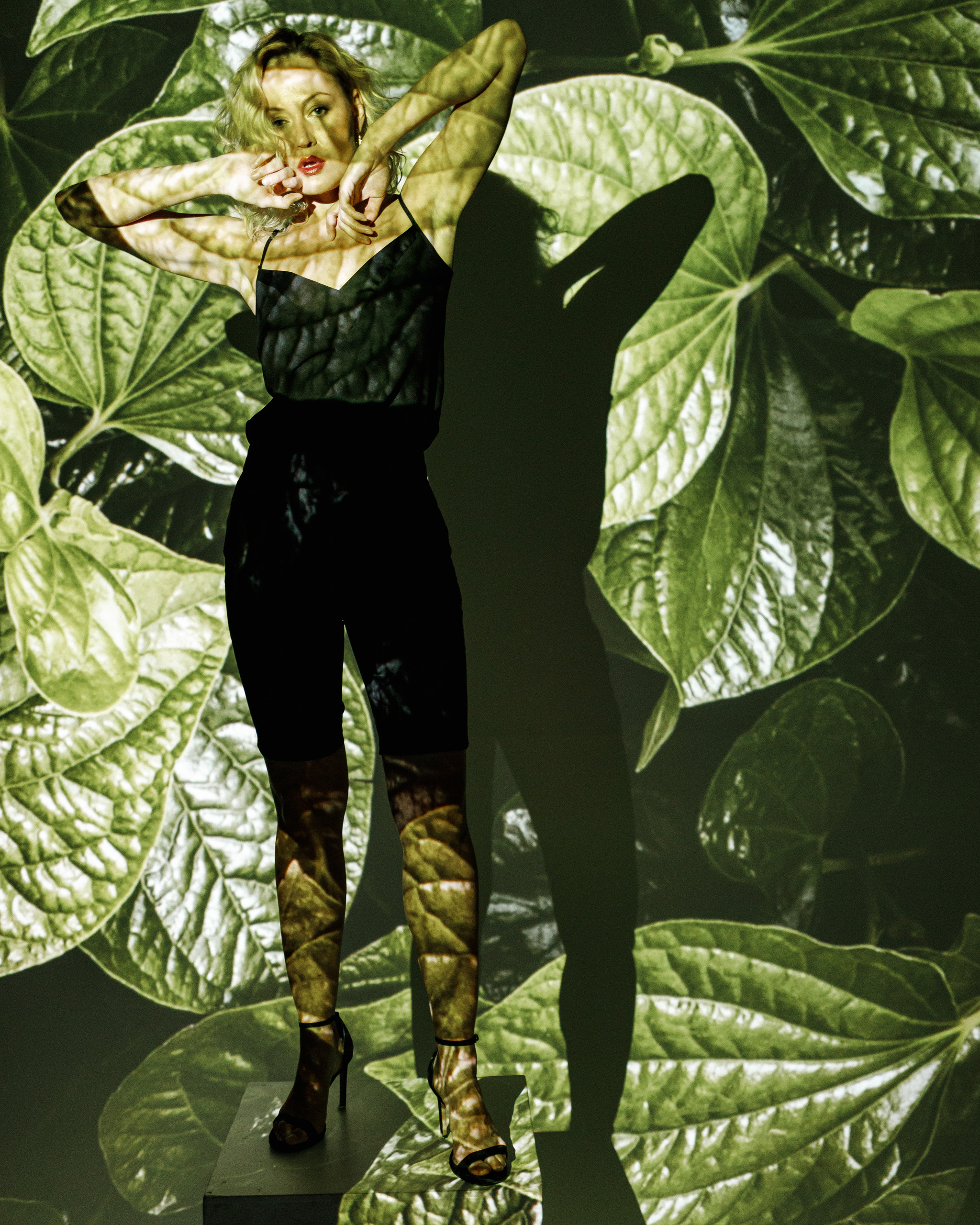 Tanya proector. Фотограф Андрей Куськало