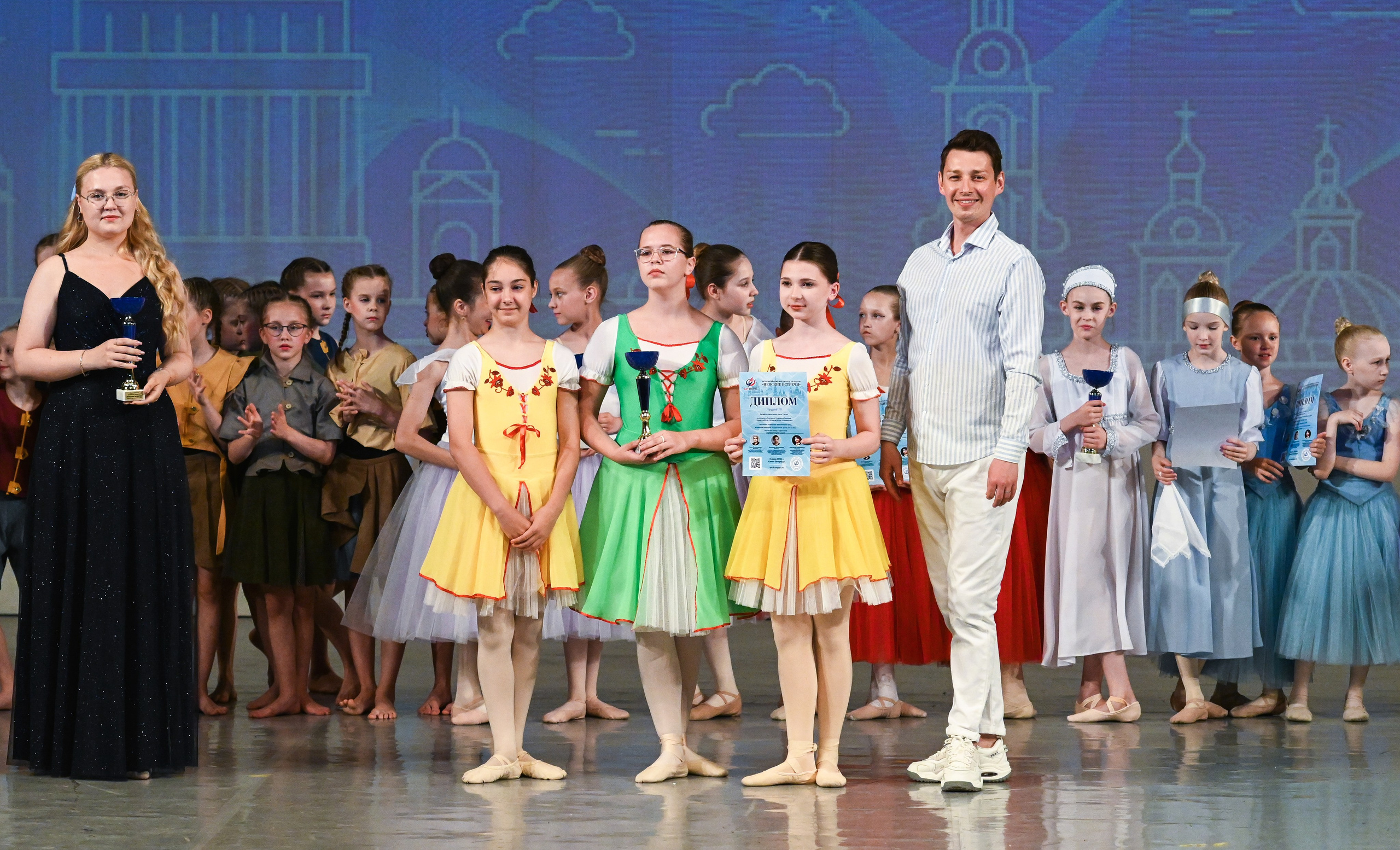 02.06.2025 «АртКомпас» Всероссийский фестиваль талантов «Невские встречи» г. Санкт-Петербург. Медиастудия Фото Концепт