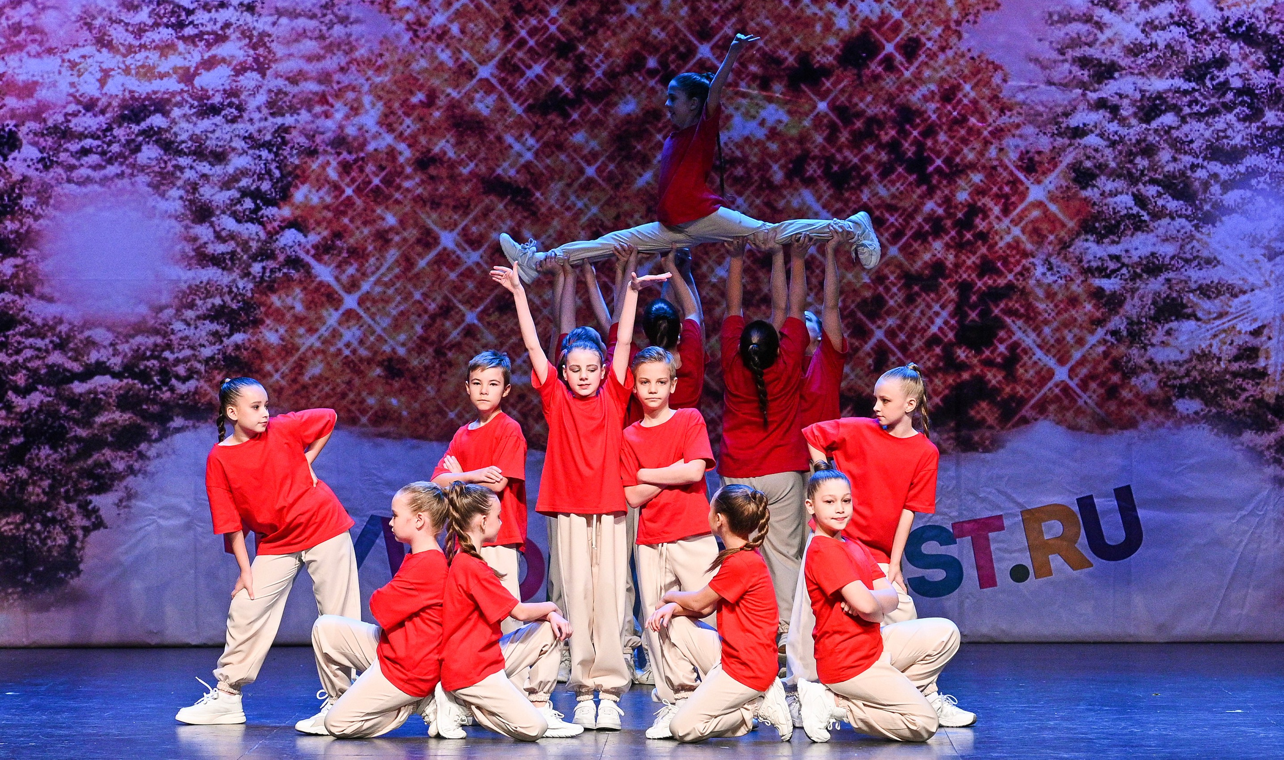 14.11.2024 «Новогодний Звездопад Талантов» Фестивальное движение «Шаг к мечте» г. Москва. Медиастудия Фото Концепт