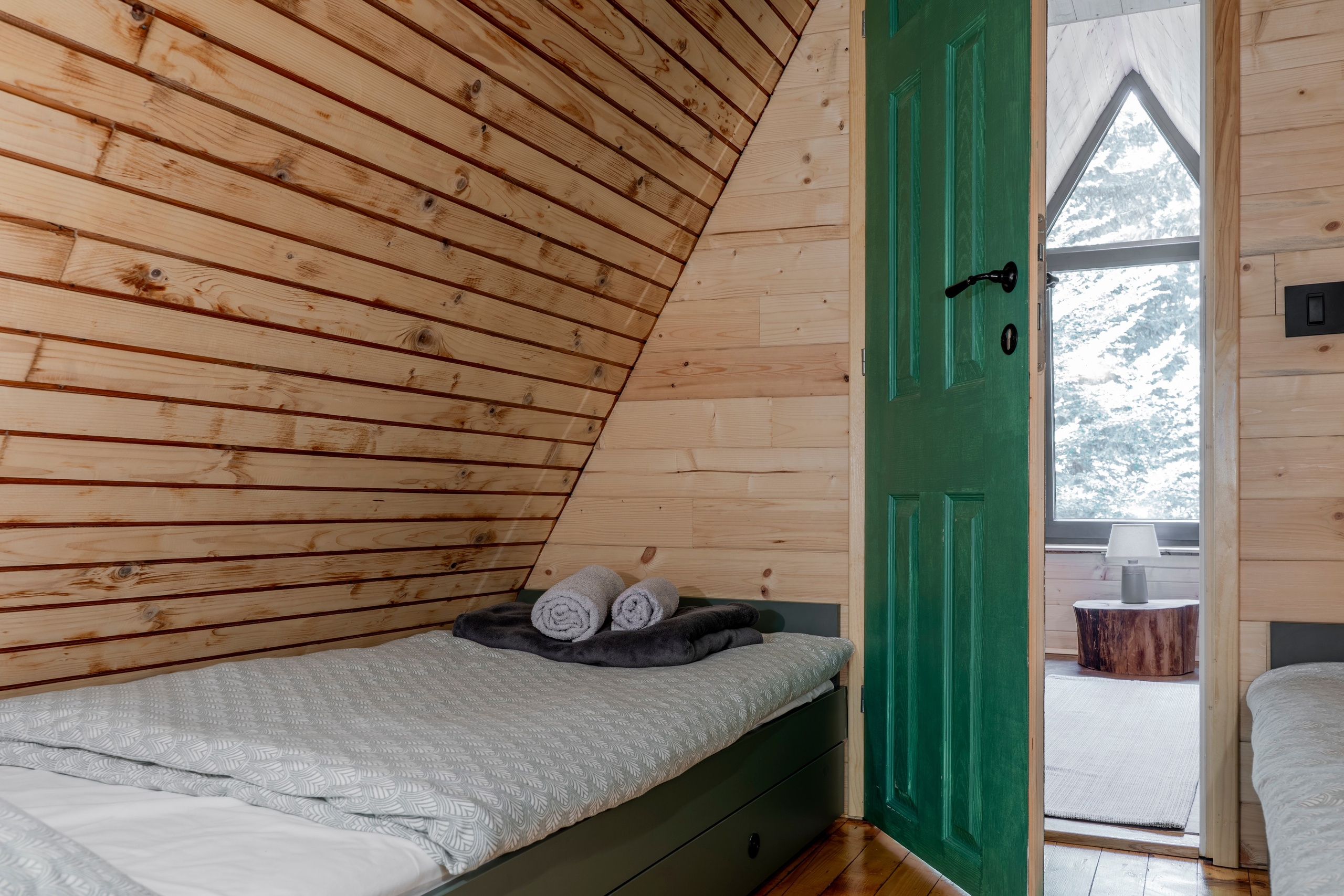 Viktorija Chalet. Photographer Liana Sudets Serbia Kopaonik Brzece Brus