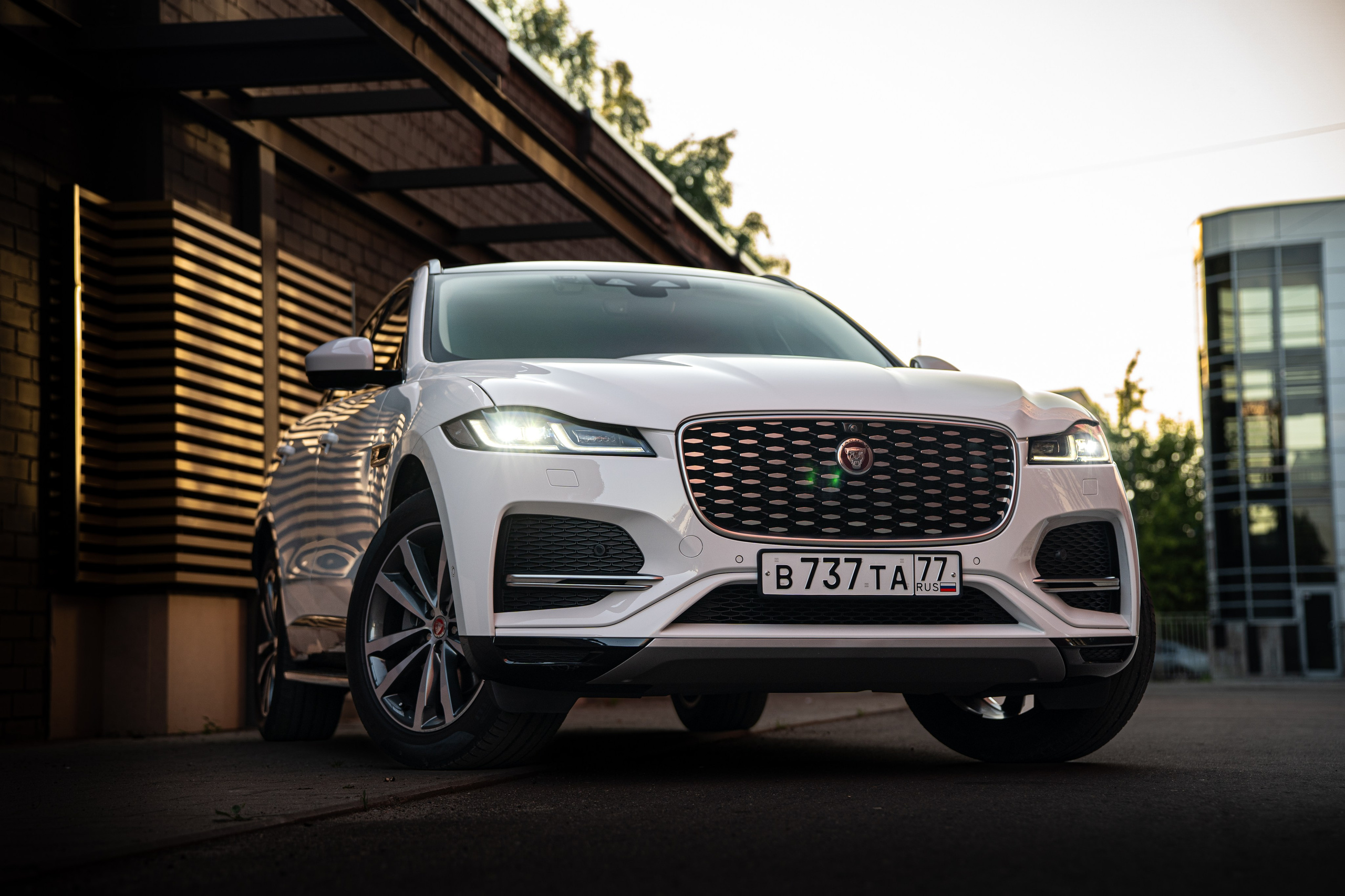 JAGUAR F-PACE. OZ Production