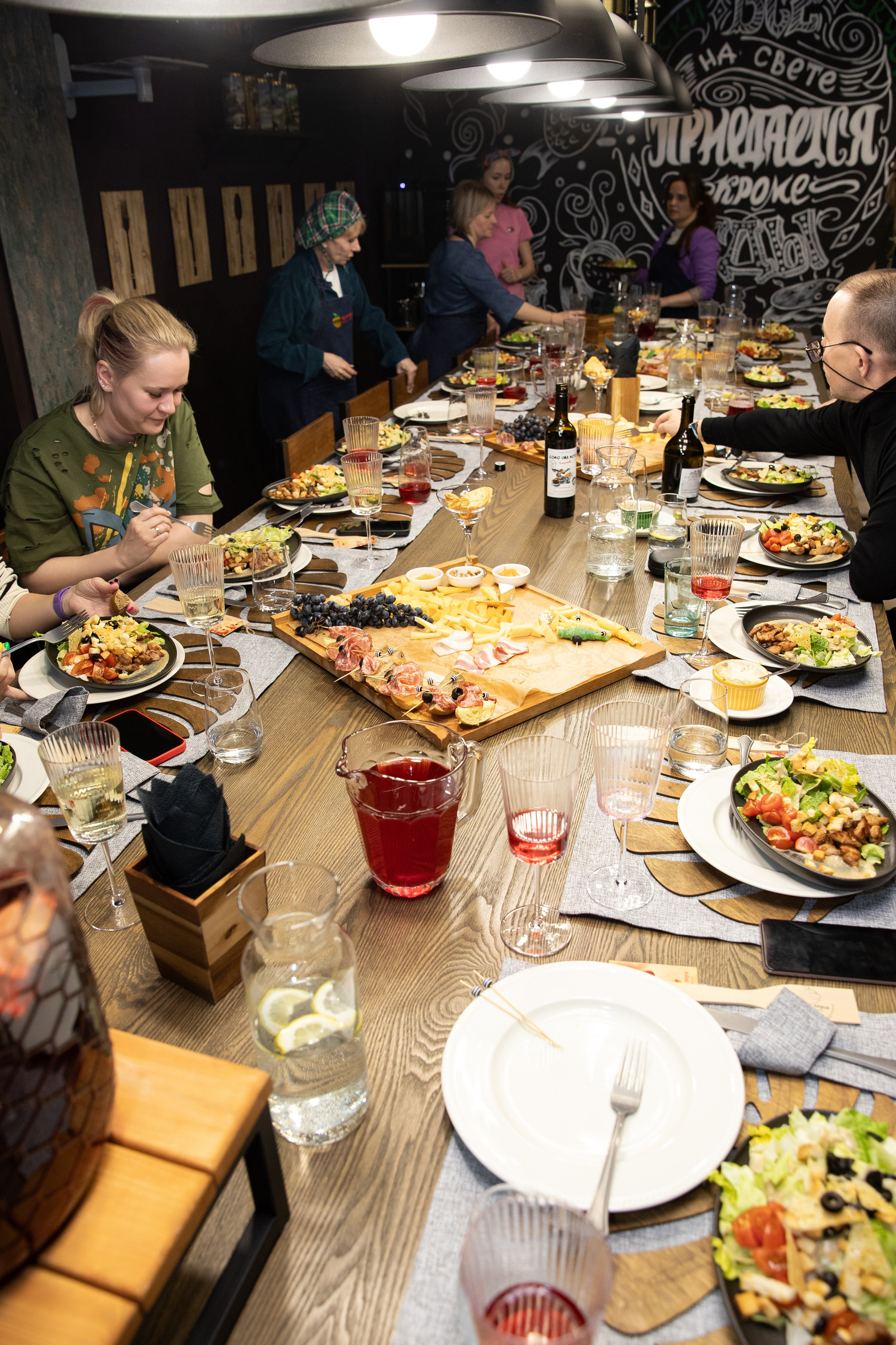 Встреча во «Краски Вкуса». Свадебный фотограф Иркутск, репортажный фотограф Иркутск