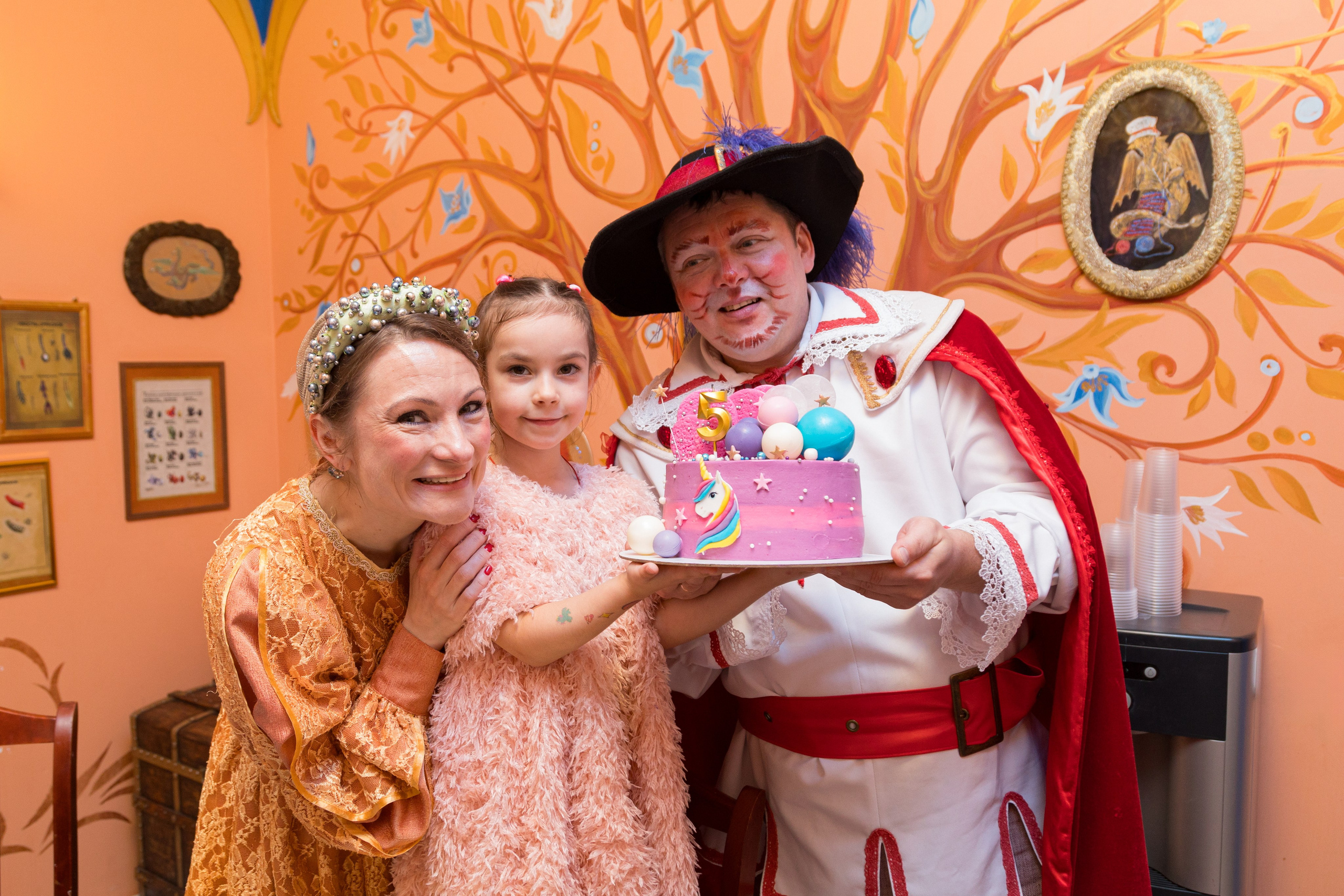 День рождения Луши. Сказкин дом. Детский и контент фотограф Надя Волкова Санкт-Петербург
