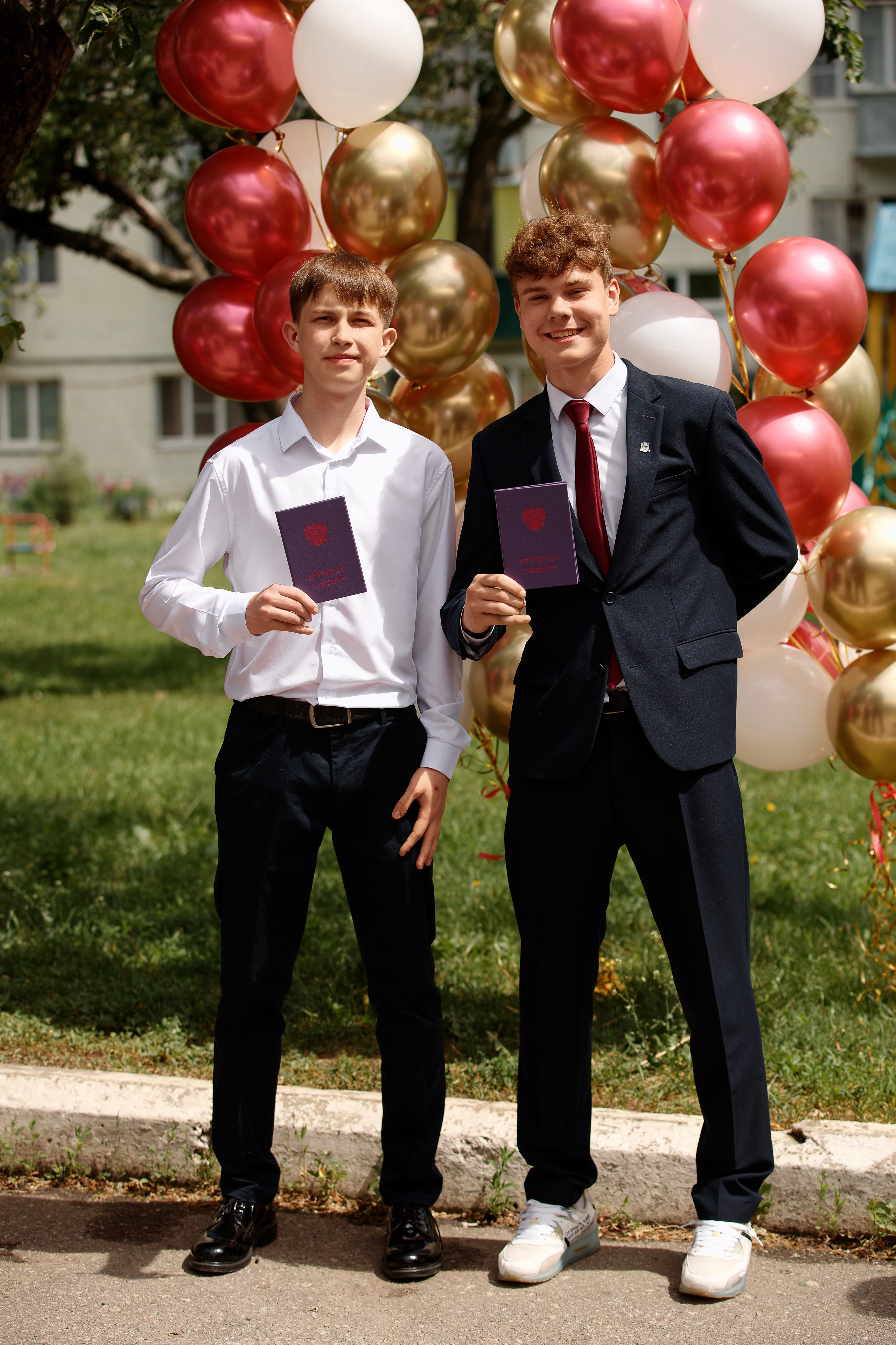 Вручение аттестатов Школа № 57. Семейный фотограф — Макс Белогрудов