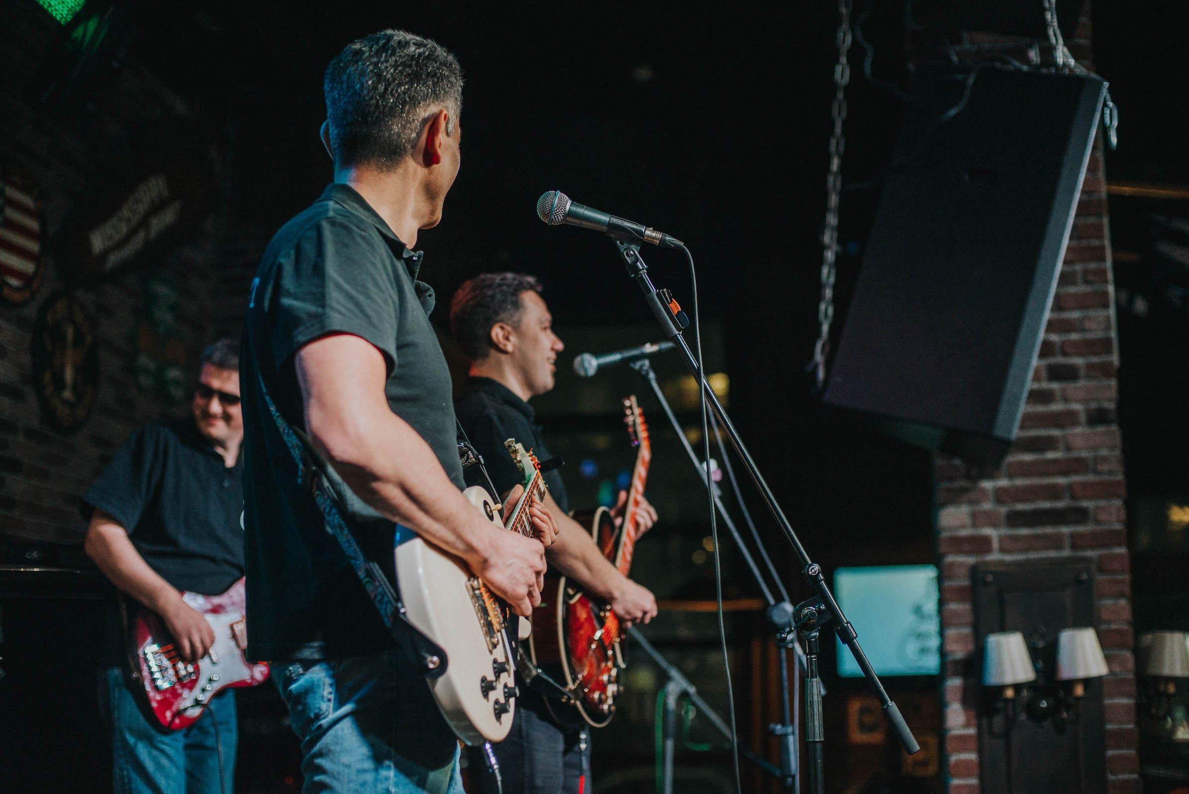 LifePub 16.03.2022. Московская кавер-группа BankBand