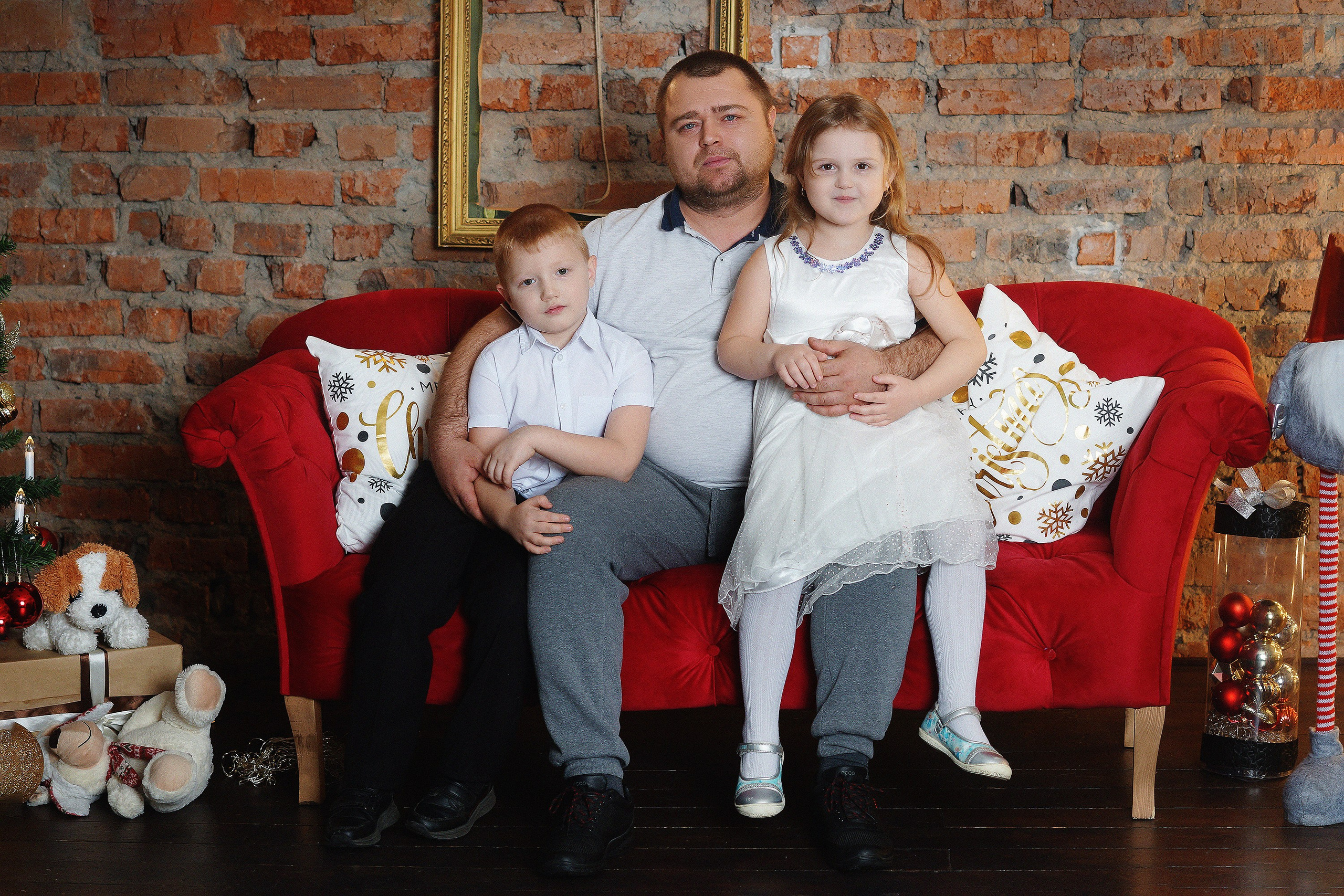 Семейная съёмка в студии. Семейный фотограф г. Новокузнецк Юлия Машникова