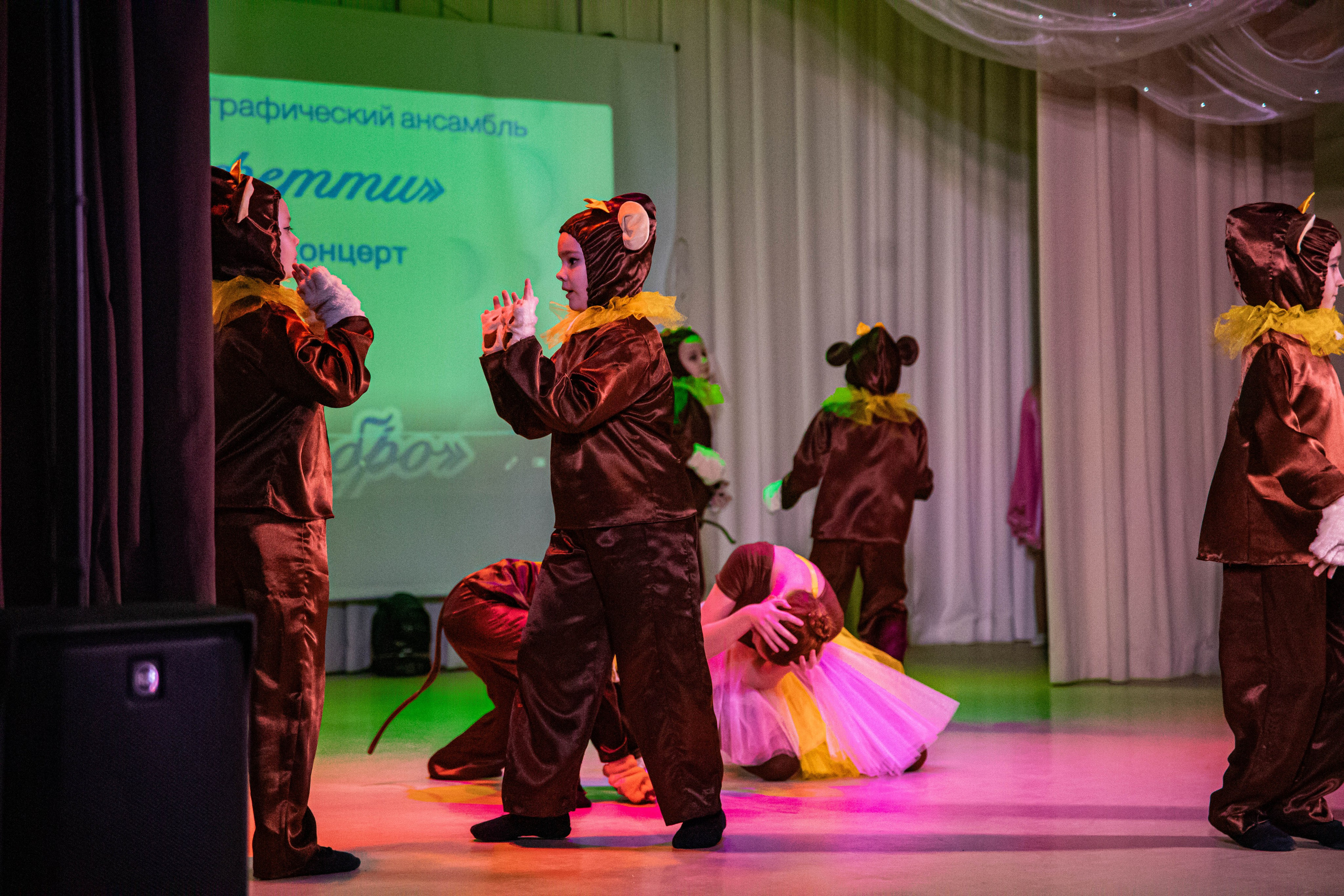 «Конфетти» Юбилейный концерт «Твори Добро». Фотограф Дарья Маташкова