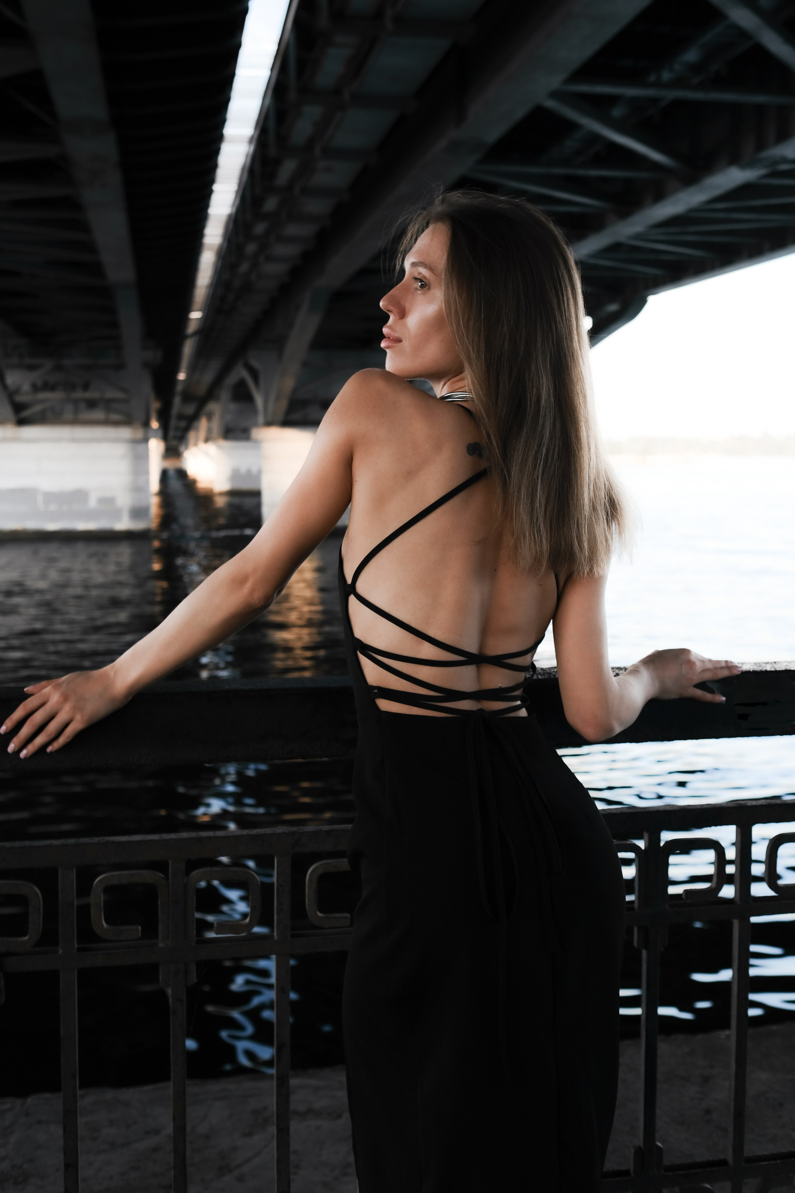 У воды. Главная