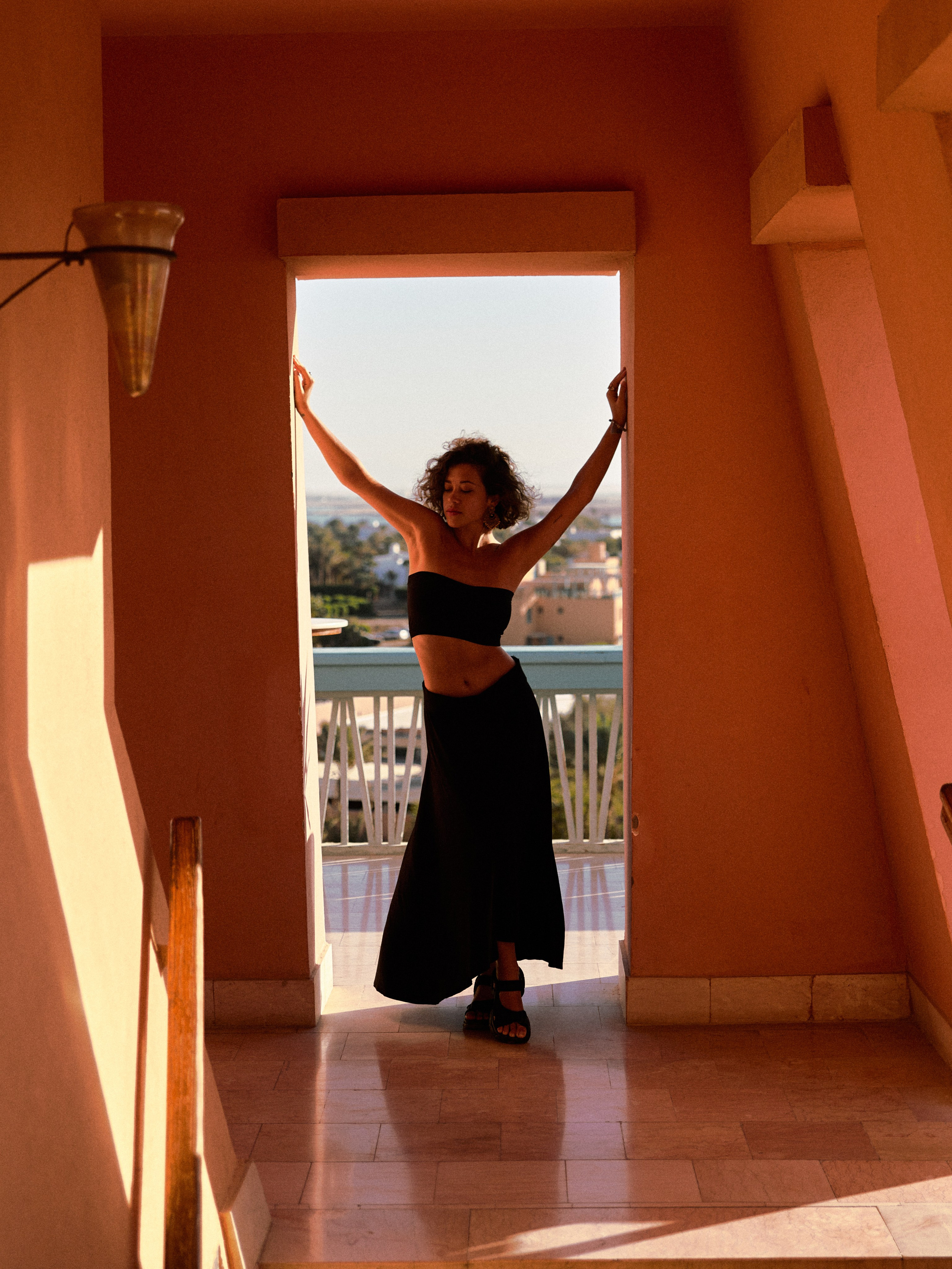 Позы для индивидуальной съёмки. Jorgis Talè — photographer, kind person, teacher of arts and other mag