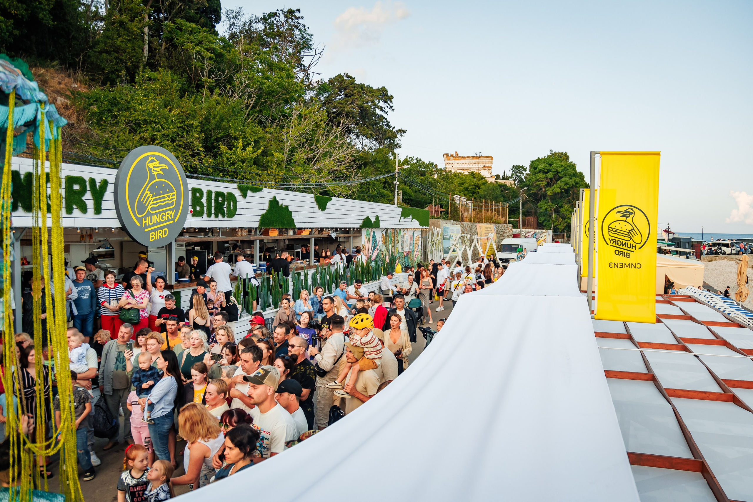 Открытие сезона в HUNGRY BIRD_Симеиз_Крым_14.06.2025. Аминов Руслан | Фотограф