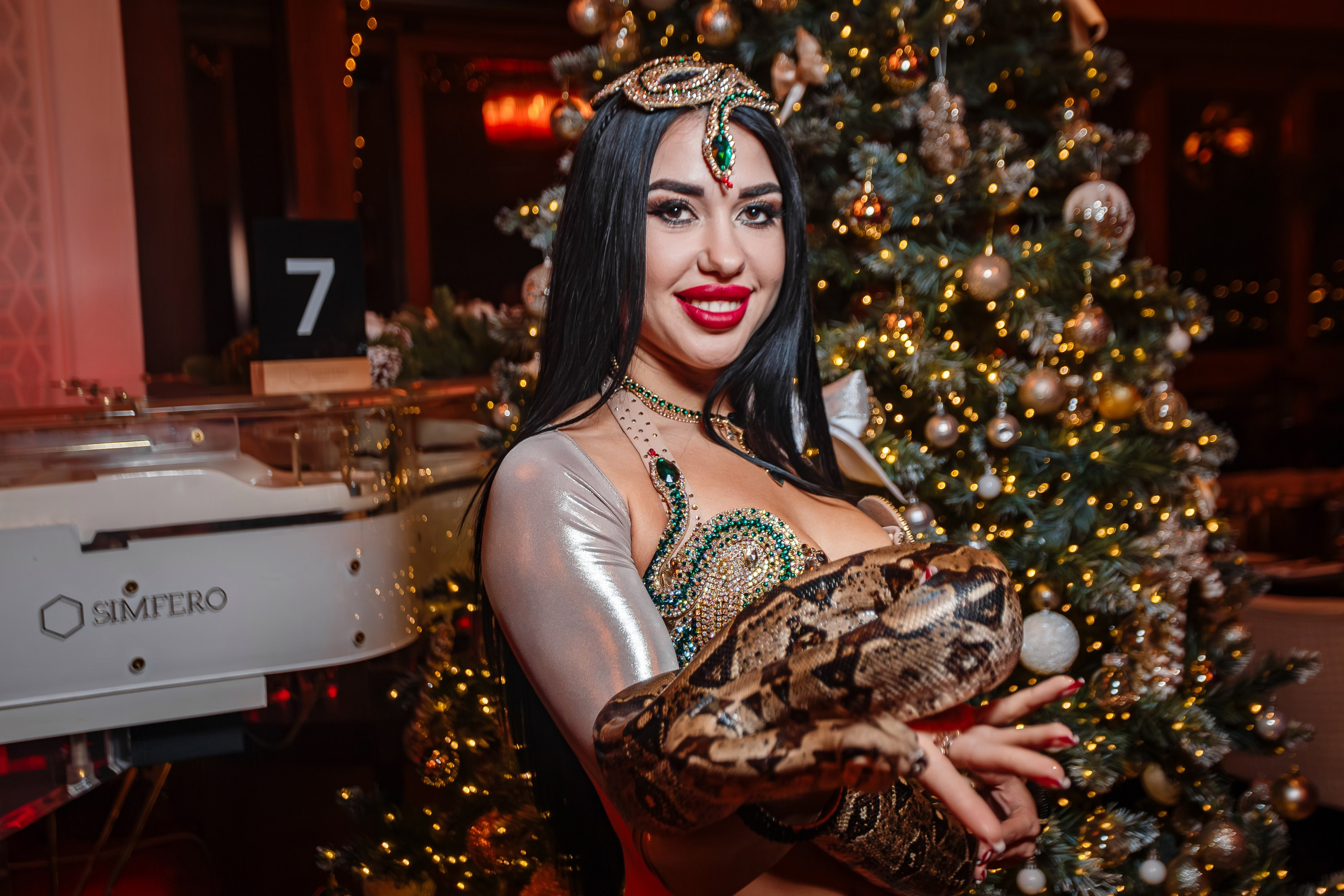 Новогодние корпоративы_Simfero_Симферополь_19.12.2024. Аминов Руслан | Фотограф