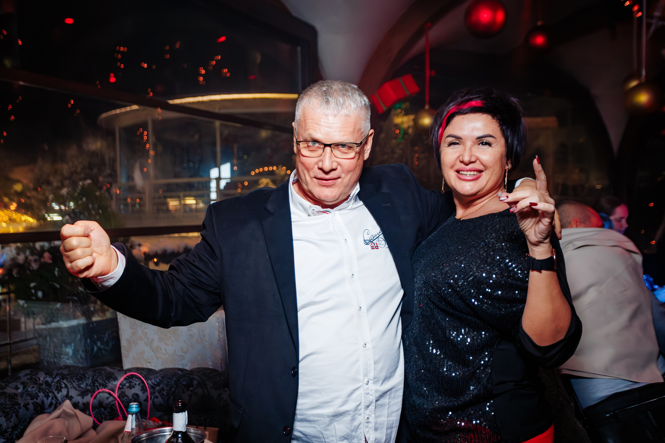 Новогодняя шоу-программа «MAGIC TIME» в PTIZZA BAR_Ялта_31.12.2025. Аминов Руслан | Фотограф