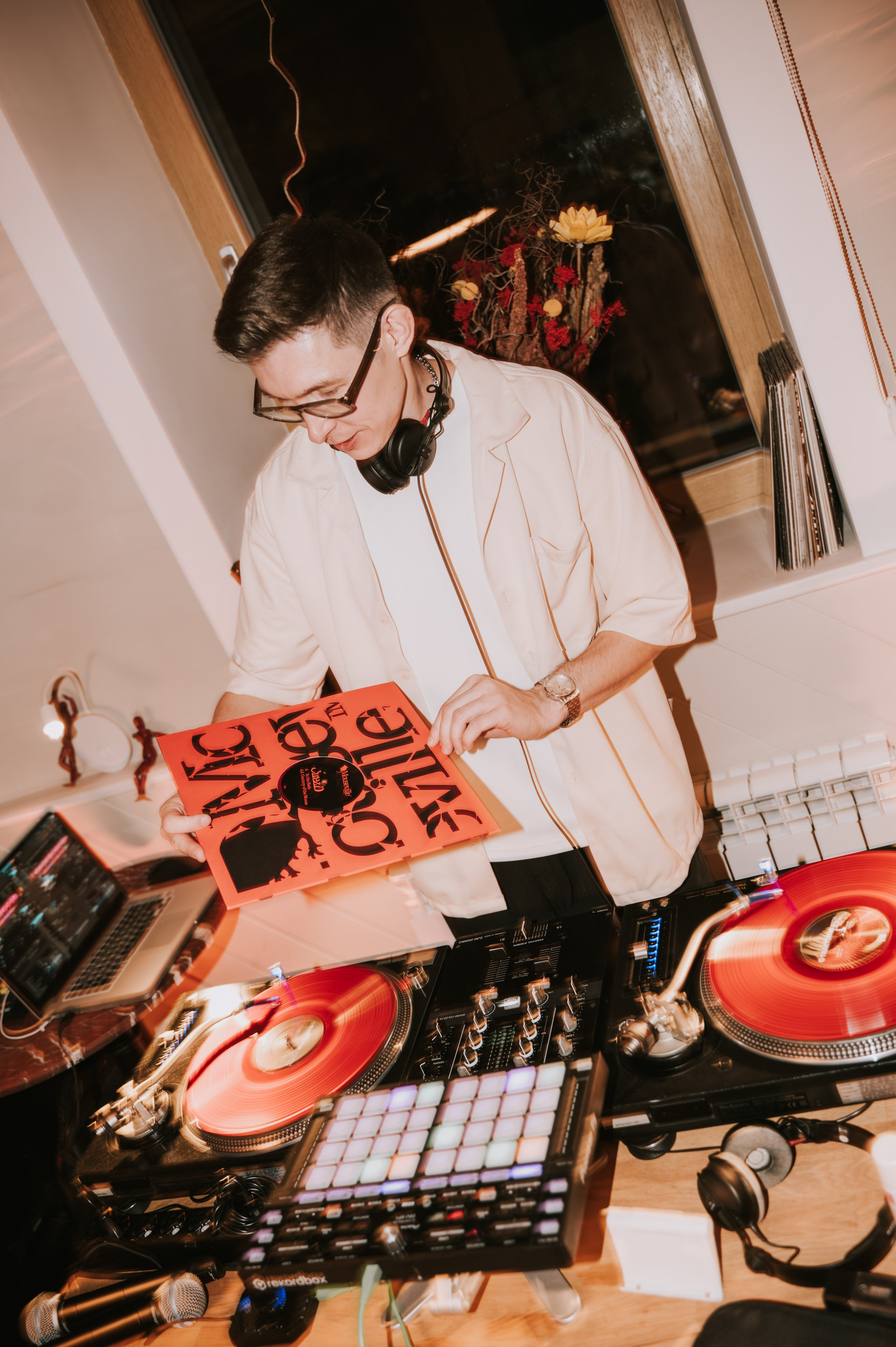 Индивидуальная съёмка для диджеев на мероприятии. Фотограф/видеограф Богдан Голованов