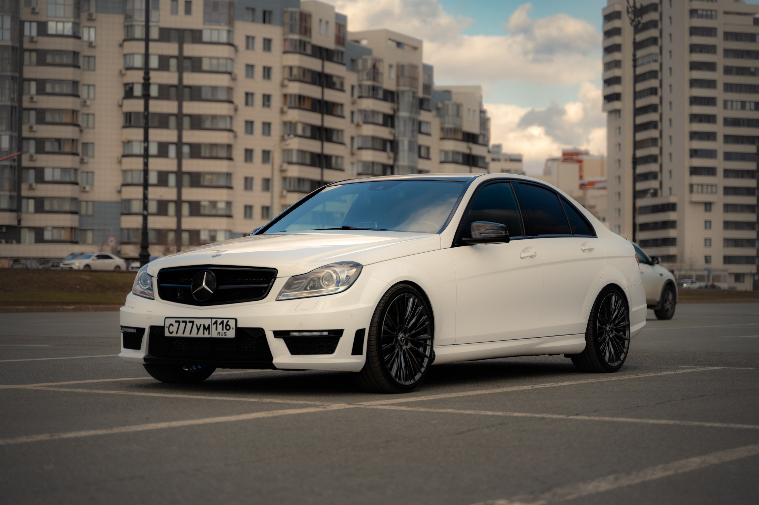 Автомобильная фотосъёмка Mercedes-benz c63 amg. Фотограф/видеограф Богдан Голованов