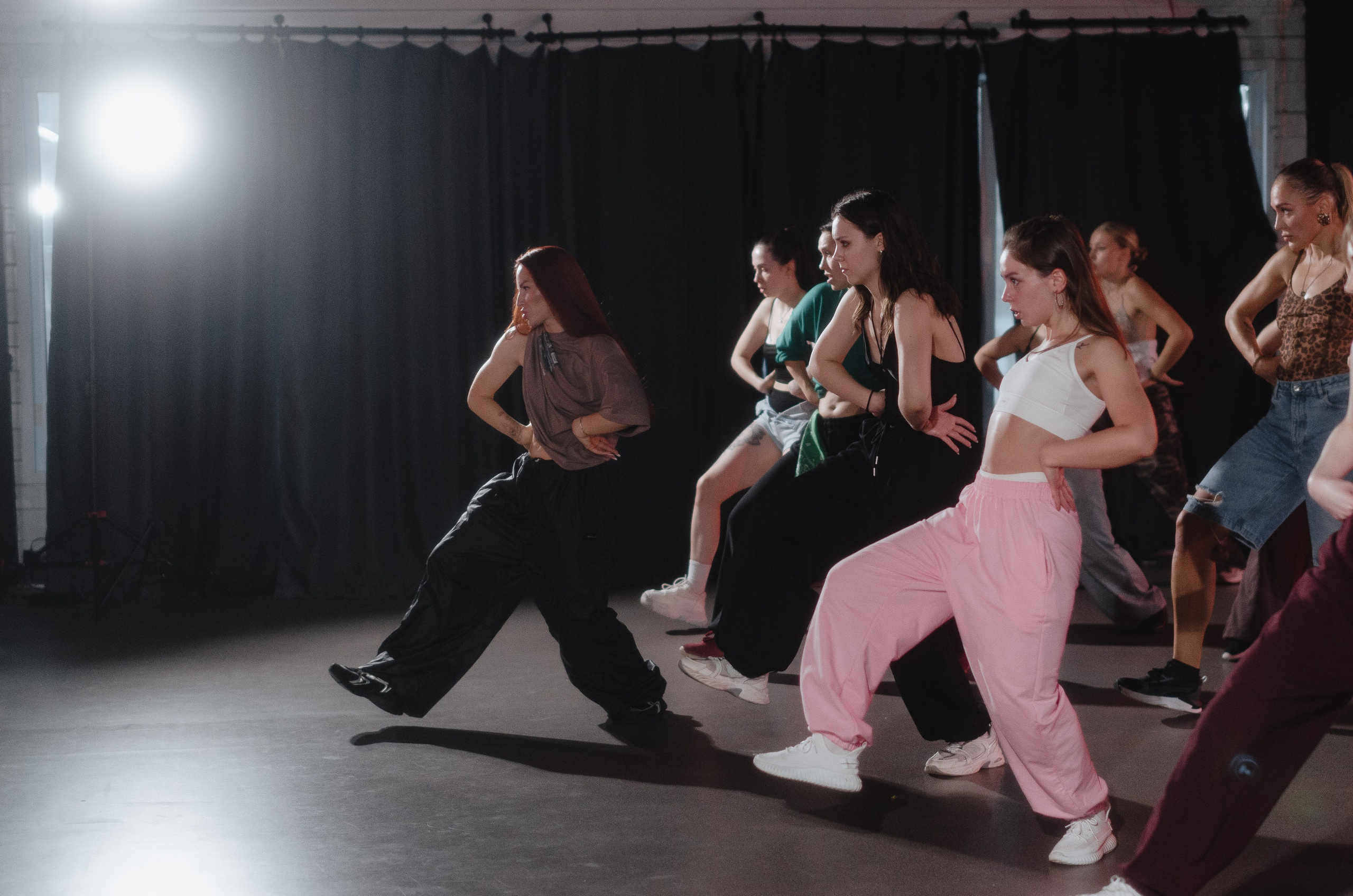 Мастер-классы по High Heels/Girly hip-hop от Оксаны ATTA. Денисова Аля — фотограф для парных съемок и индивидуальных историй в Барнауле