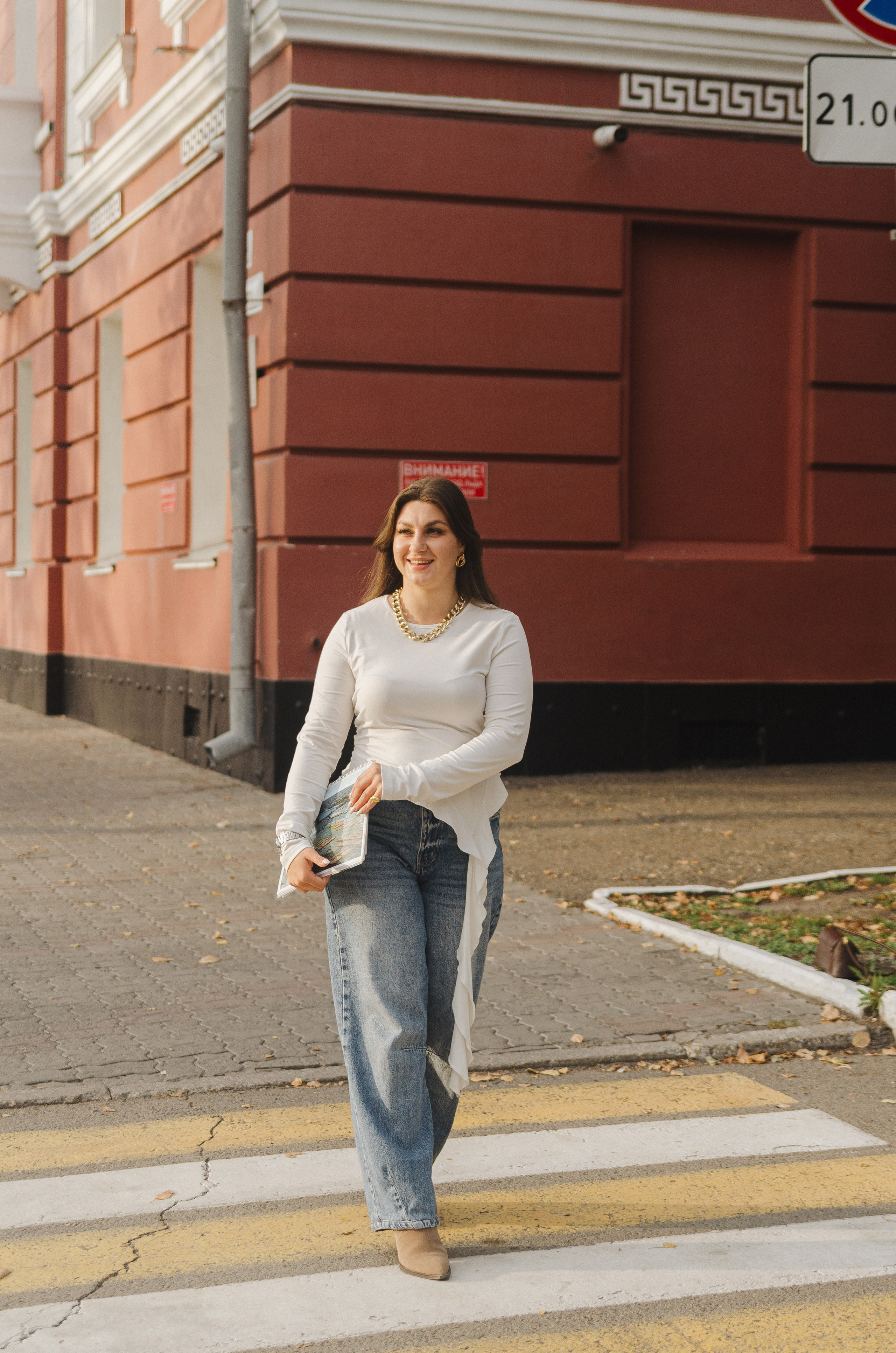 Осенняя прогулочная контент-съемка. Денисова Аля — фотограф для парных съемок и индивидуальных историй в Барнауле