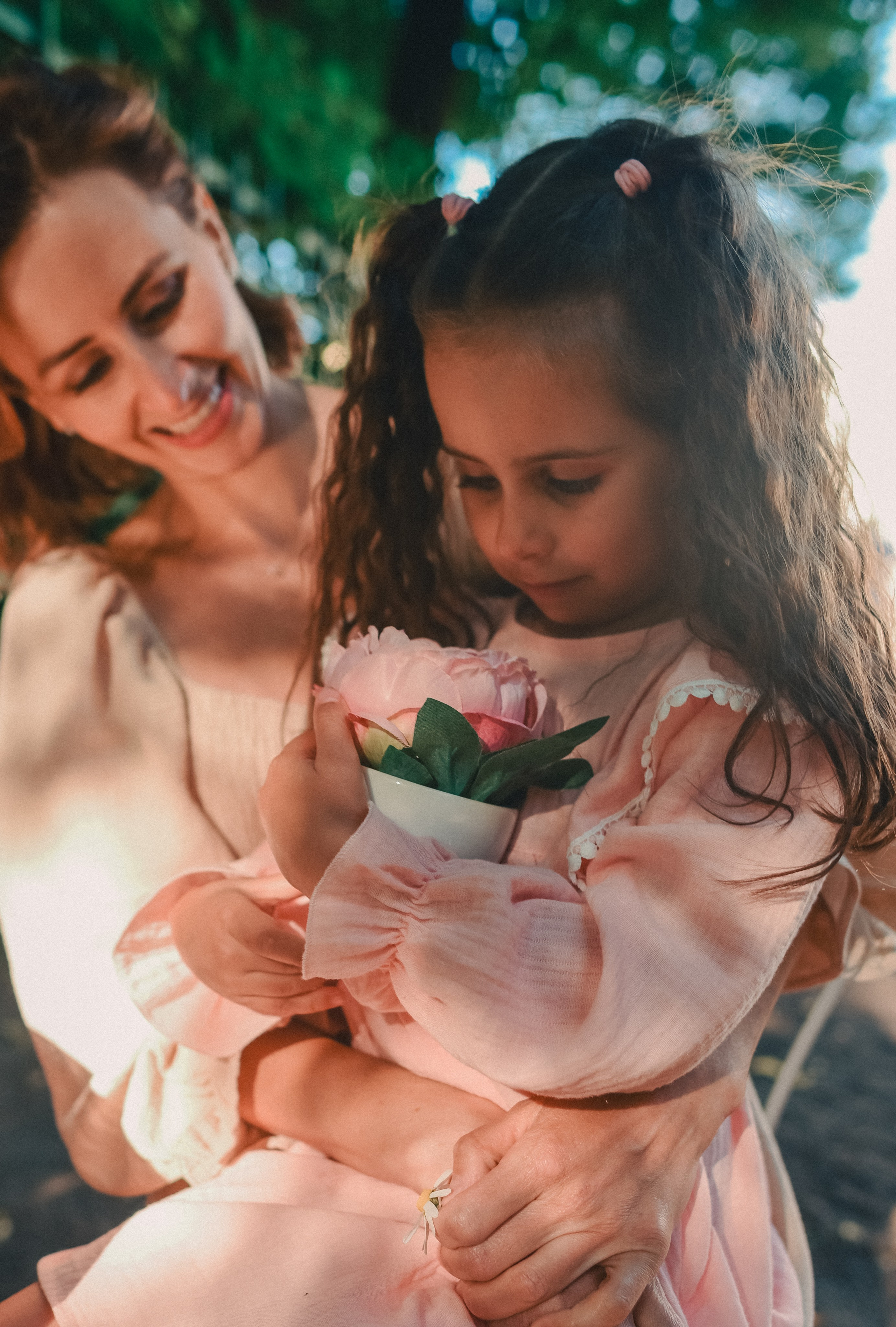 Фотосессия в Летнем саду. Анна, Татьяна, Злата и Эвелина. Семейный и свадебный фотограф в Санкт-Петербурге Яна