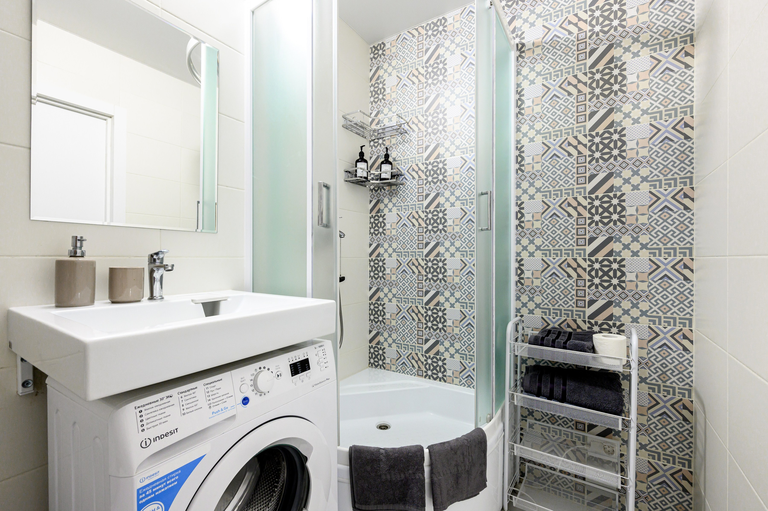 Студия на Варфоломеевской. Интерьерный фотограф. Фото- видеосъемка недвижимости Санкт-Петербург