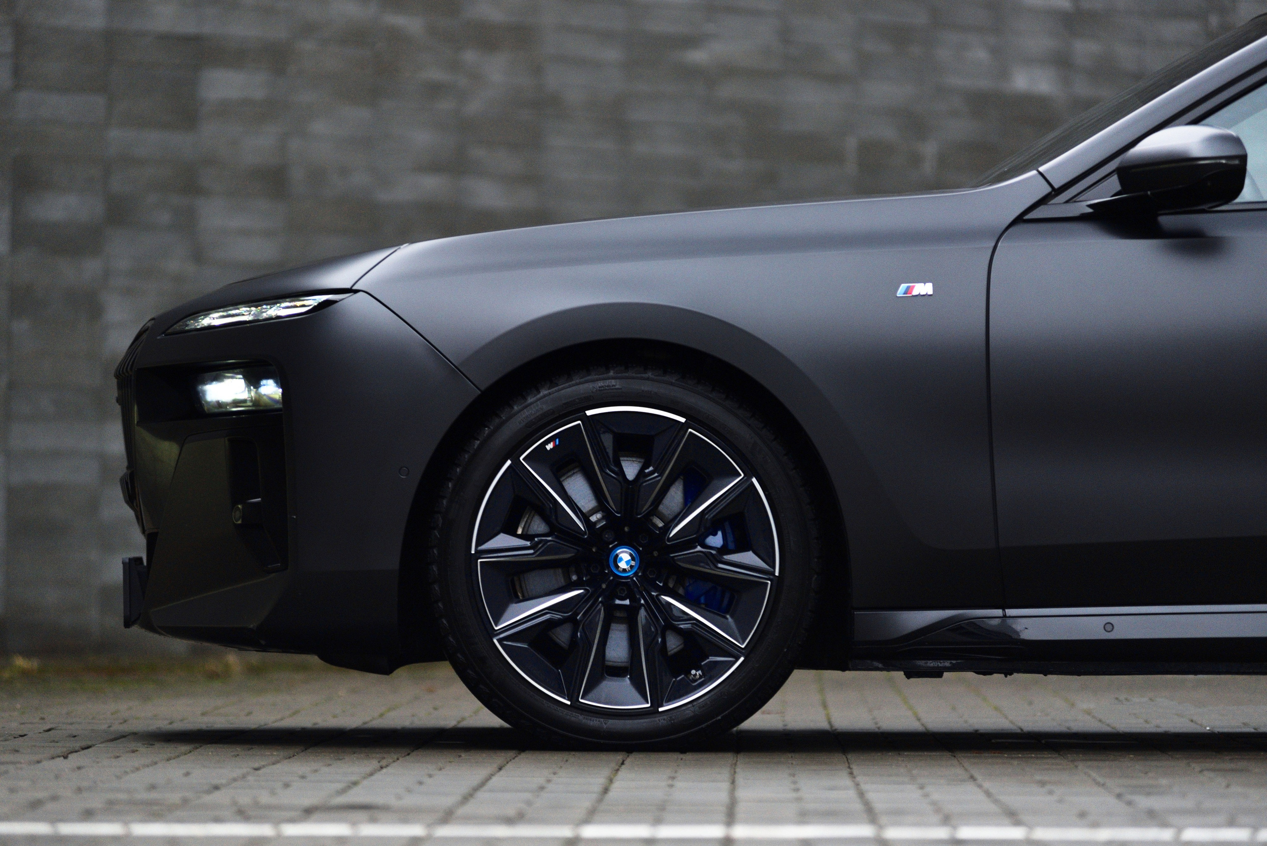 BMW 7. Автомобильный и интерьерный фотограф в Минске Александр Тагаев