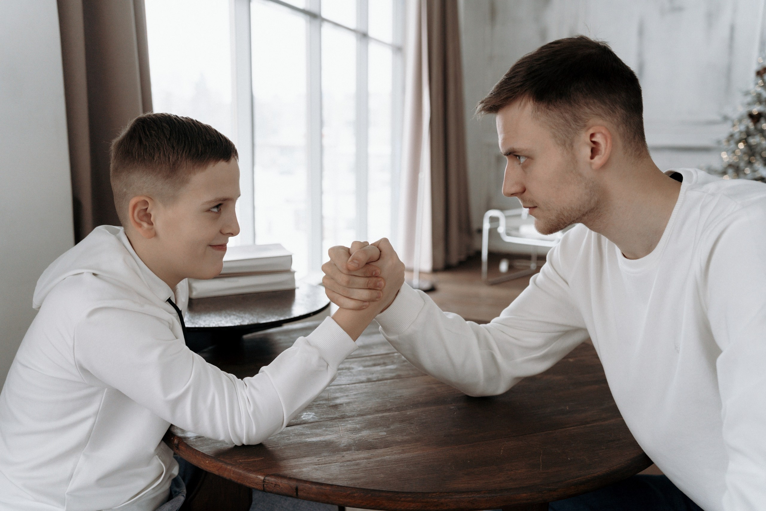Семейная фотосессия в студии для Марины, Михаила и детей. Свадебный фотограф в Тамбове Павел Четвертков