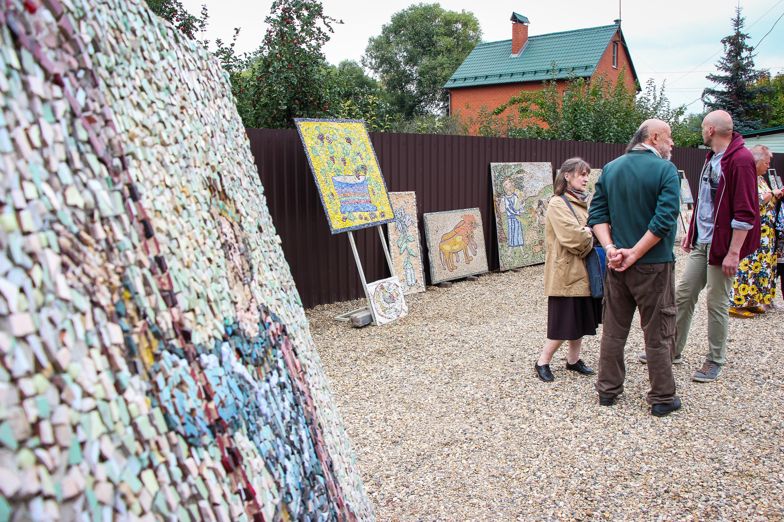 Открытие Атриума Отца Димитрия. Детская школа мозаики. 2021 г. Мария Ткаченко. Документальная фотография