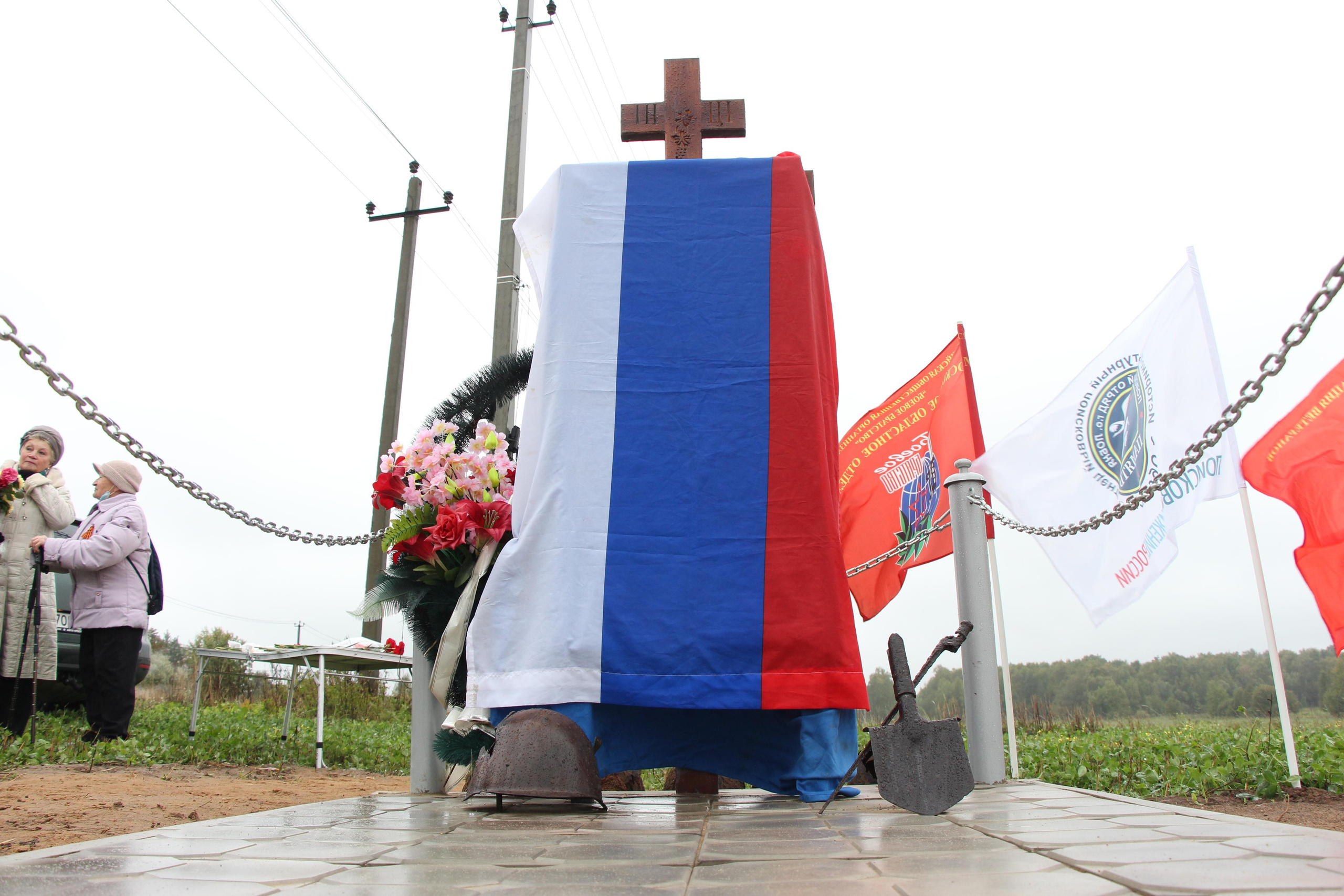 Открытие памятника на месте нахождения 109 останков бойцов ВОВ. Мария Ткаченко. Документальная фотография