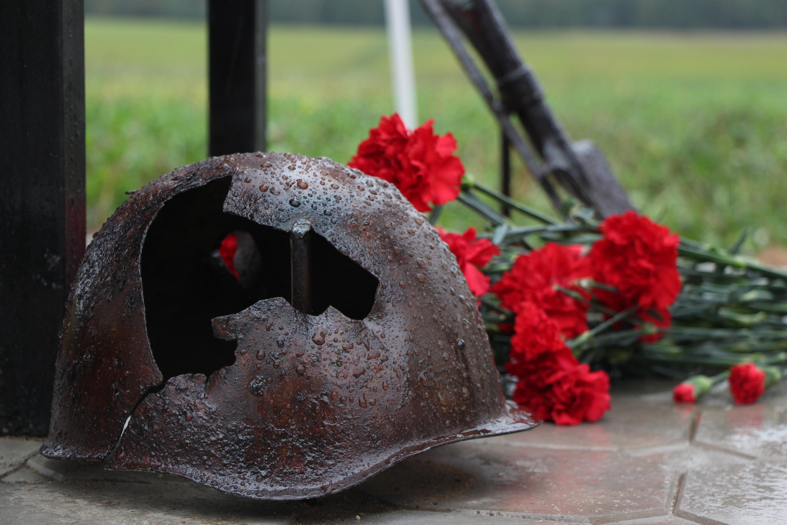 Открытие памятника на месте нахождения 109 останков бойцов ВОВ. Мария Ткаченко. Документальная фотография