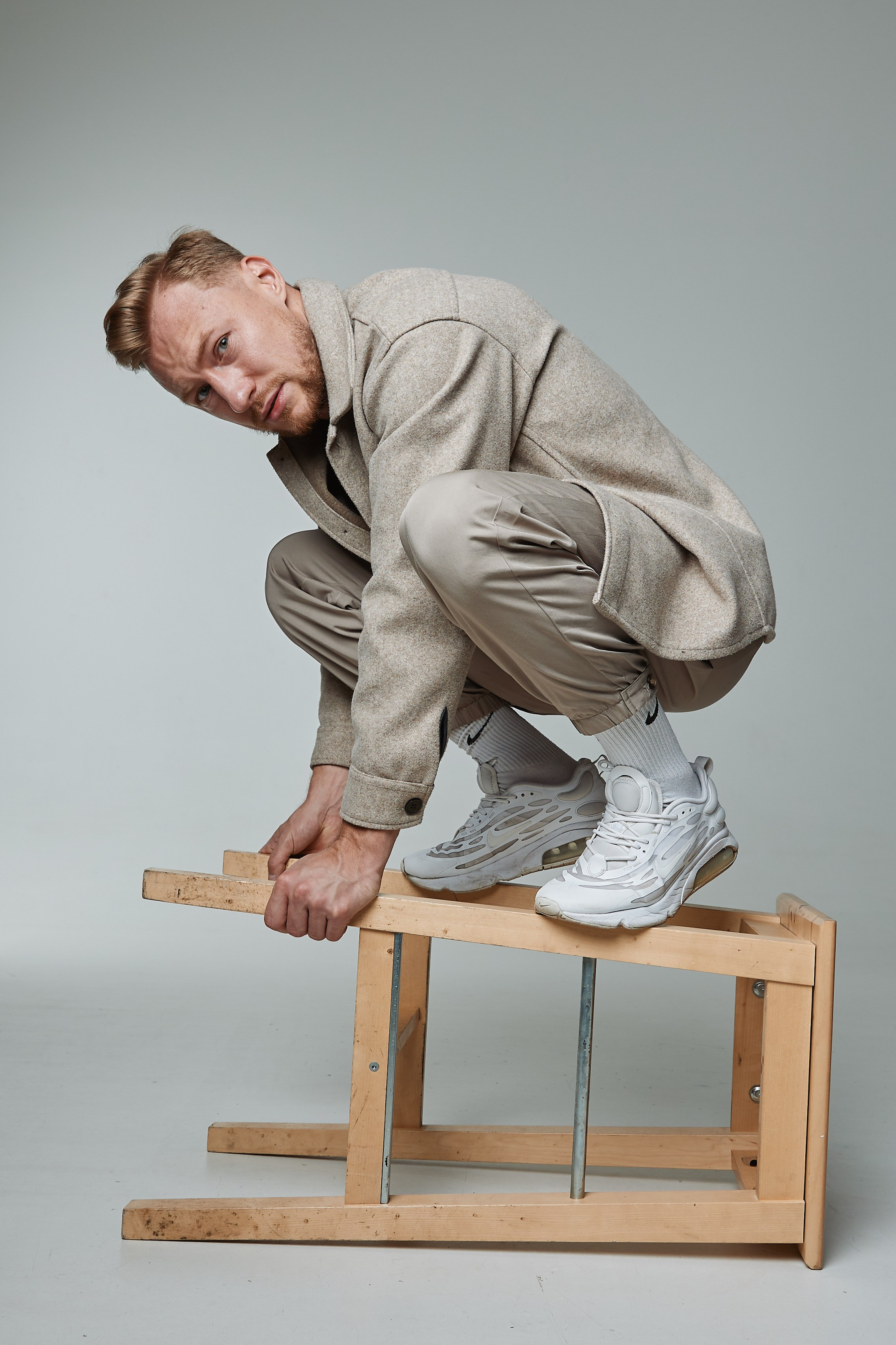 деловой портрет для linkedin, профессиональный бизнес портрет, фотосессия в деловом стиле, стильный деловой портрет, бизнес портрет москва, студийная фотосессия деловой портрет, заказать деловой портрет, фотосъемка бизнес портрета, деловой портрет женщины, бизнес портрет для женщин, мужской бизнес портрет, фотограф бизнес портретов, портрет для деловой биографии, обработка делового портрета ии, лучшие позы для бизнес портрета