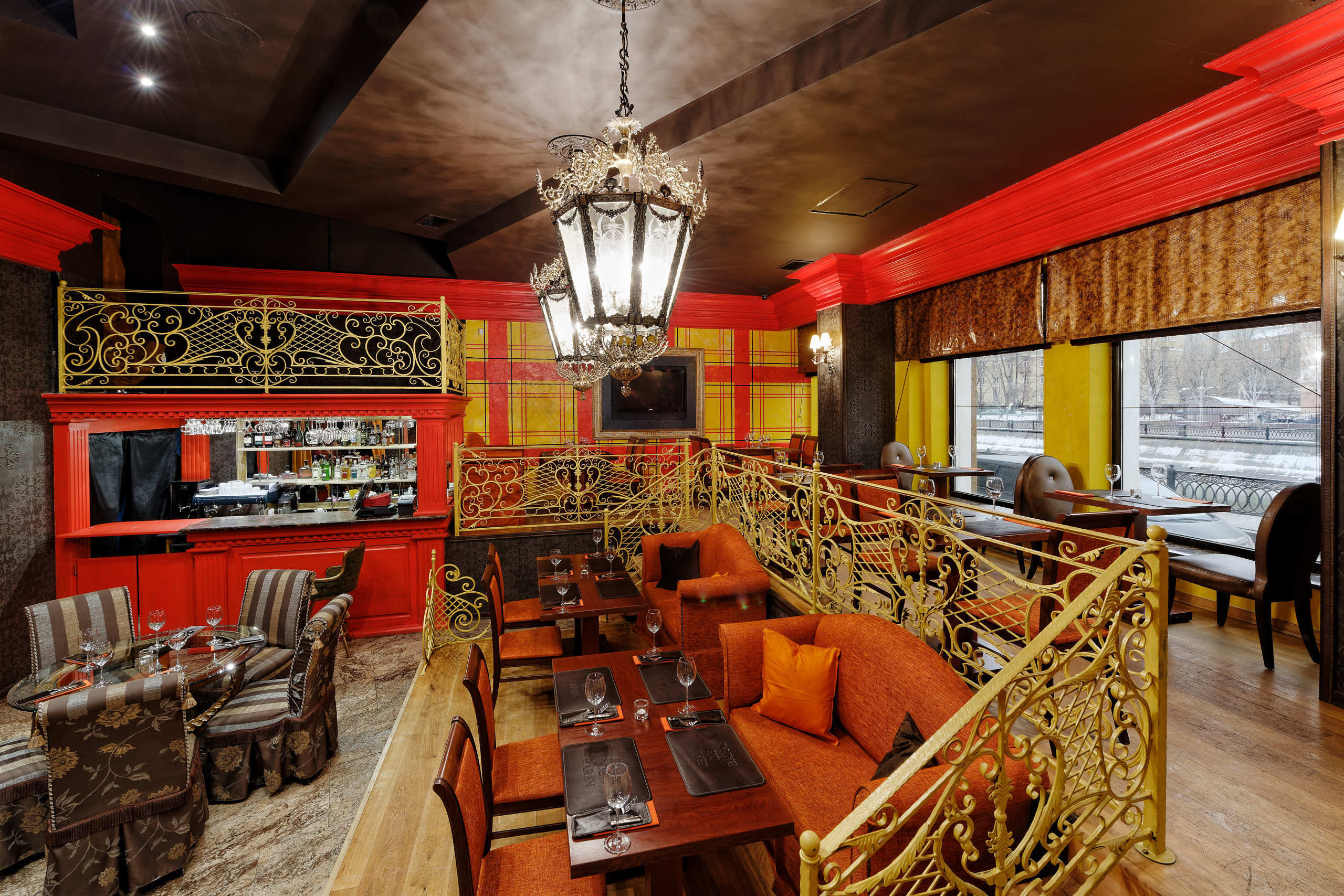 Ресторан. Флористическая, интерьерная и портретная съемка в Москве и Европе