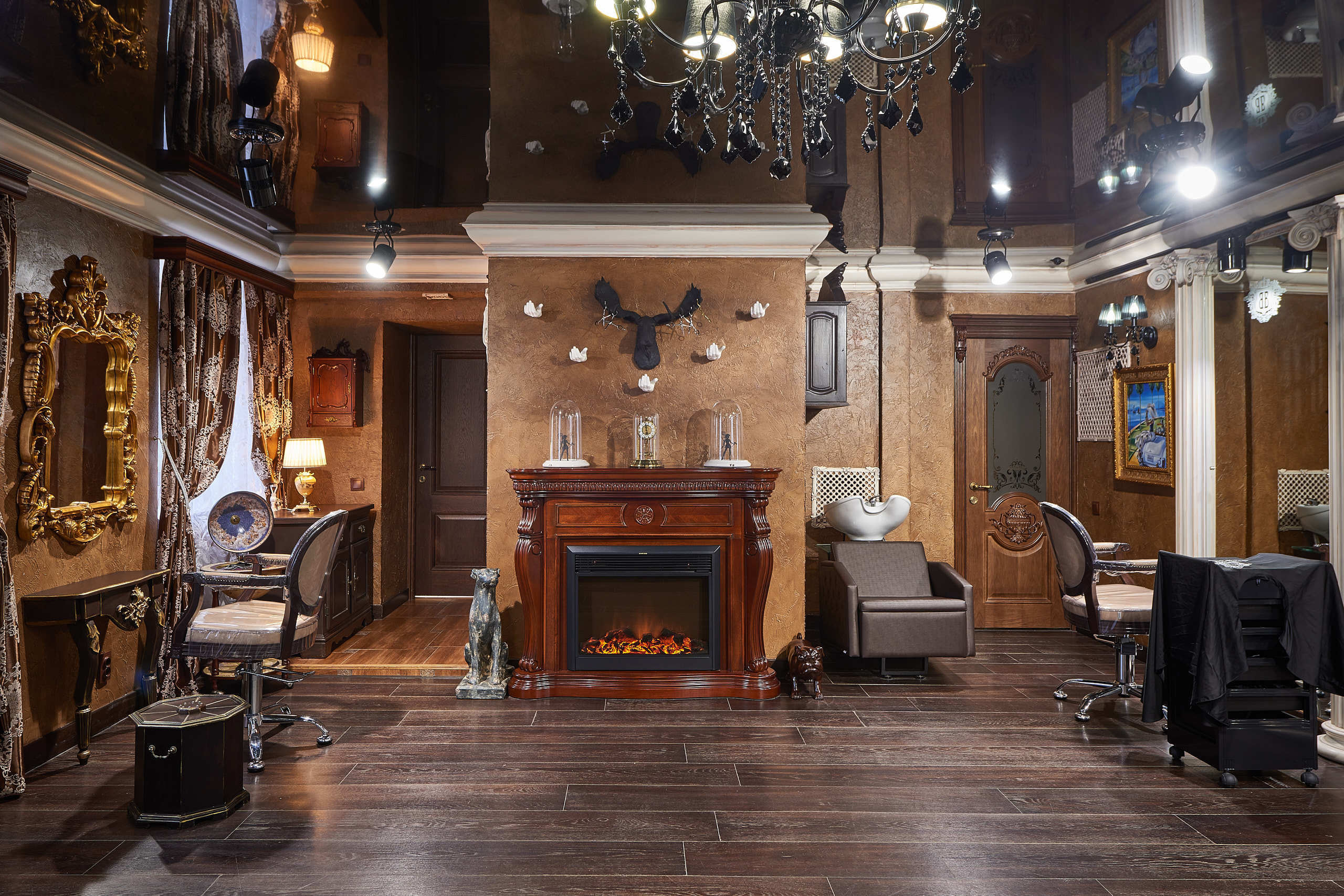 Салон красоты. Флористическая, интерьерная и портретная съемка в Москве и Европе