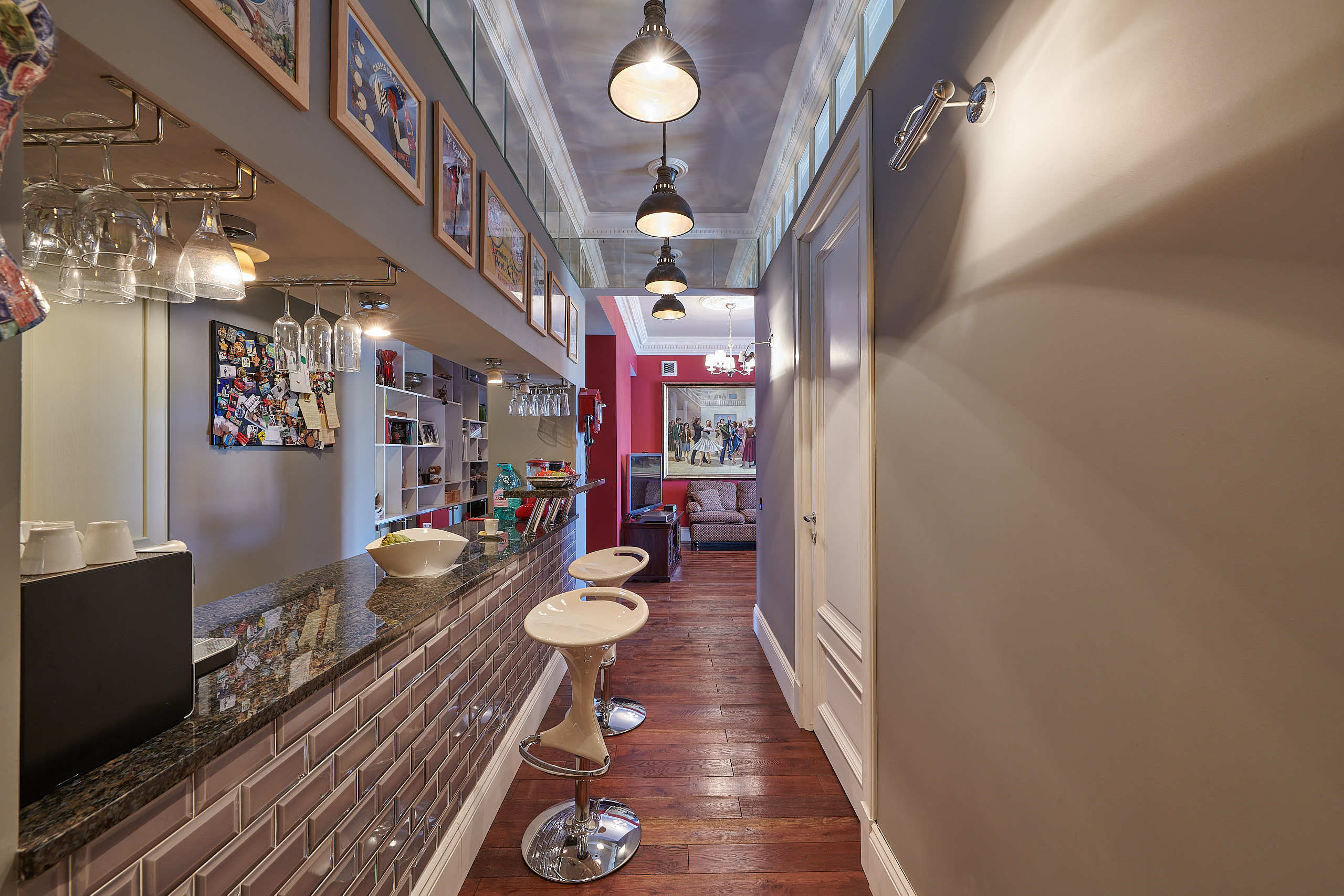 Квартира на Фрунзенской набережной. Флористическая, интерьерная и портретная съемка в Москве и Европе