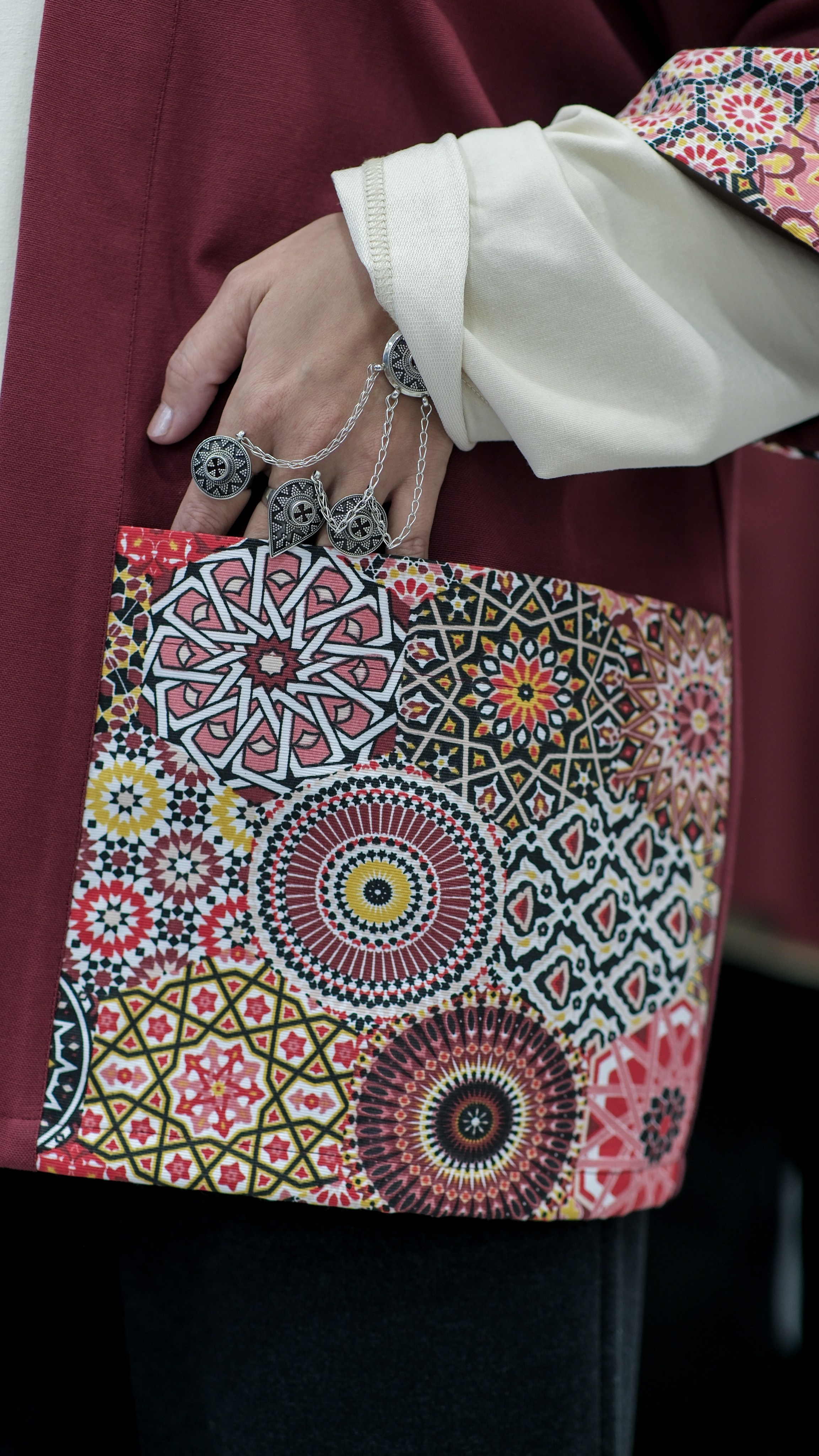 Одежда. Художница в Алматы Мухамед-Рахимова Джамиля