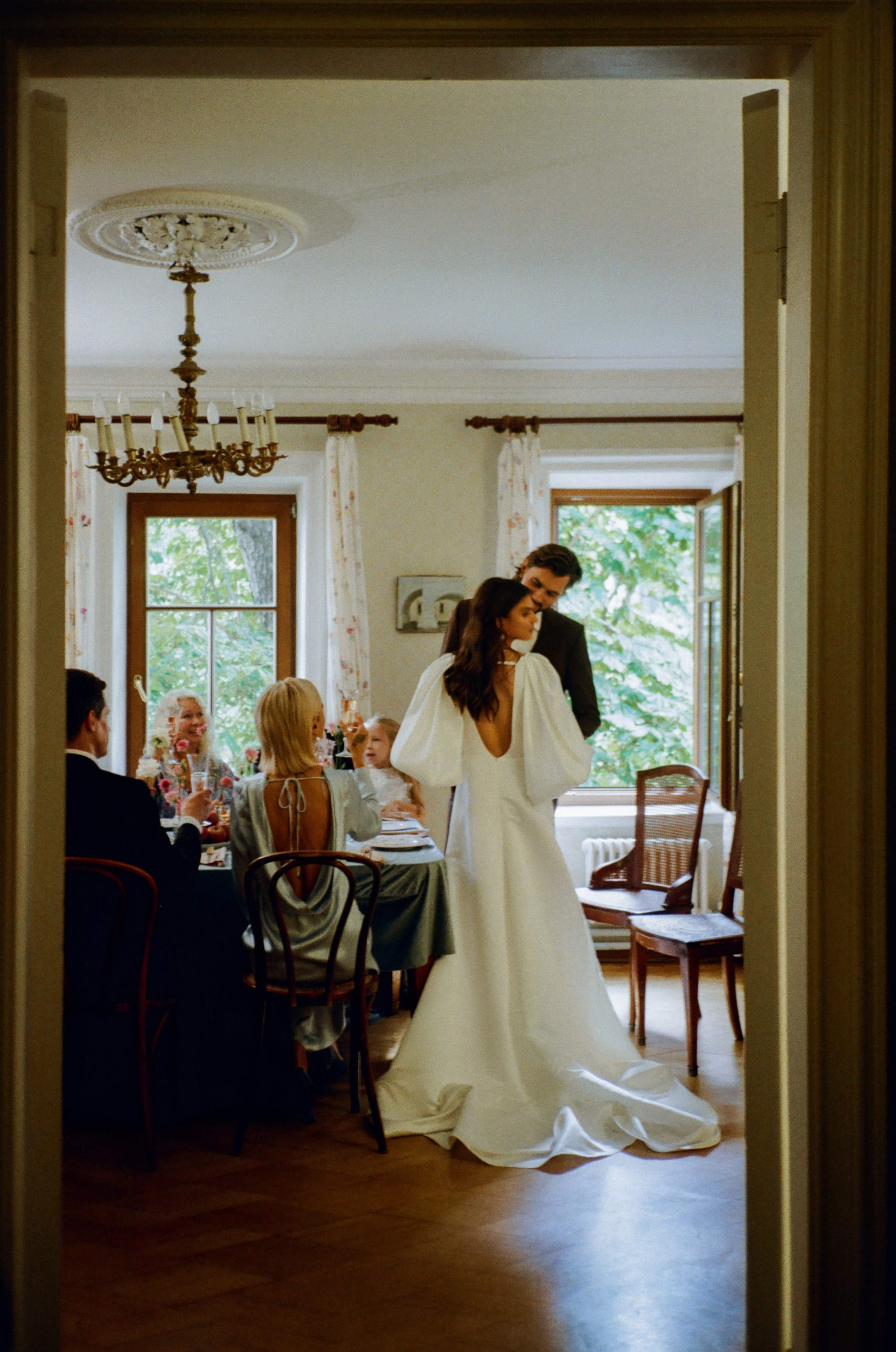 ФОТОПЛЁНКА Ретро атмосфера вашего торжества. Свадебный и репортажный фотограф Элина Козырьянова