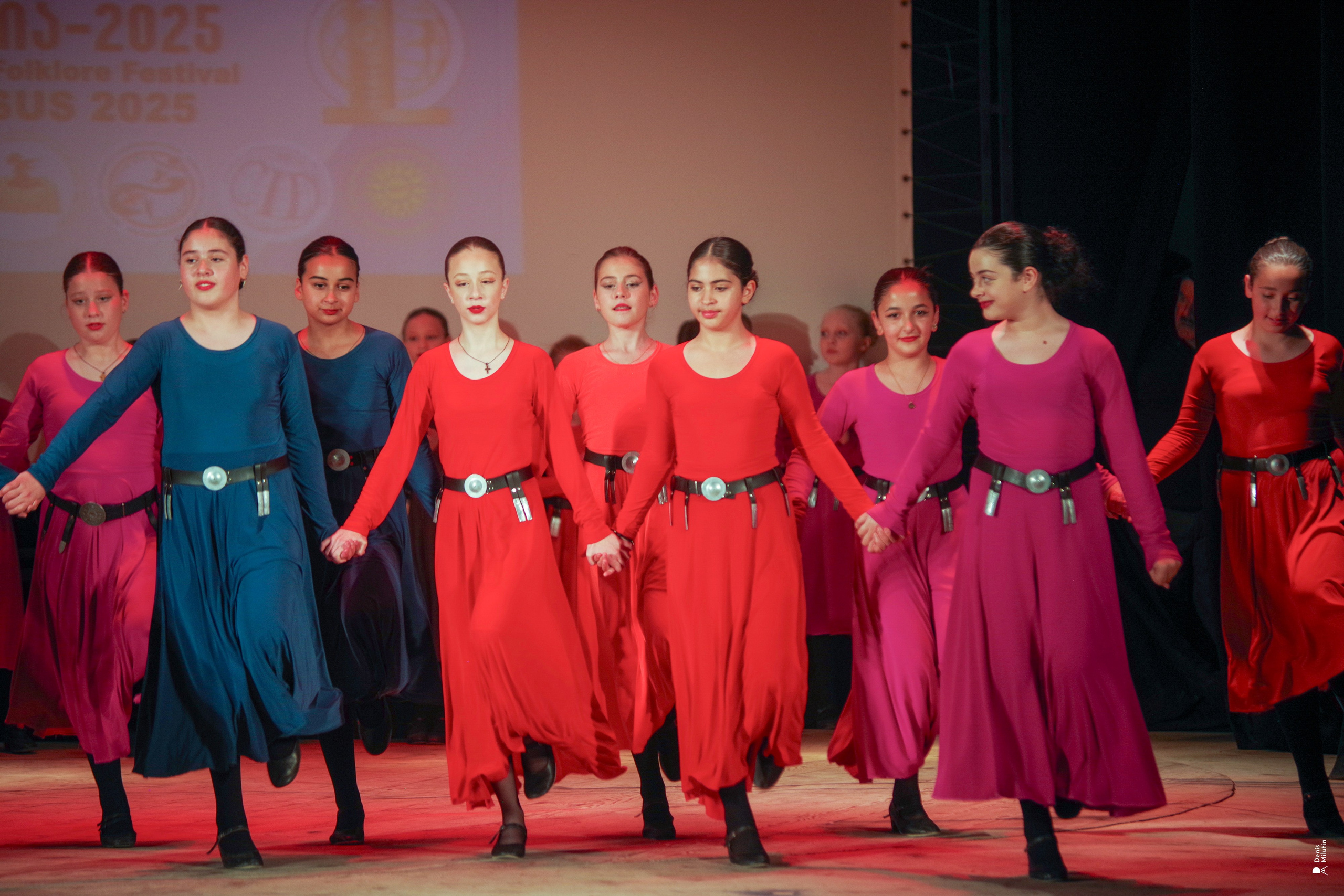 Танцы в прекрасном Они. Портретный фотограф Денис Милютин