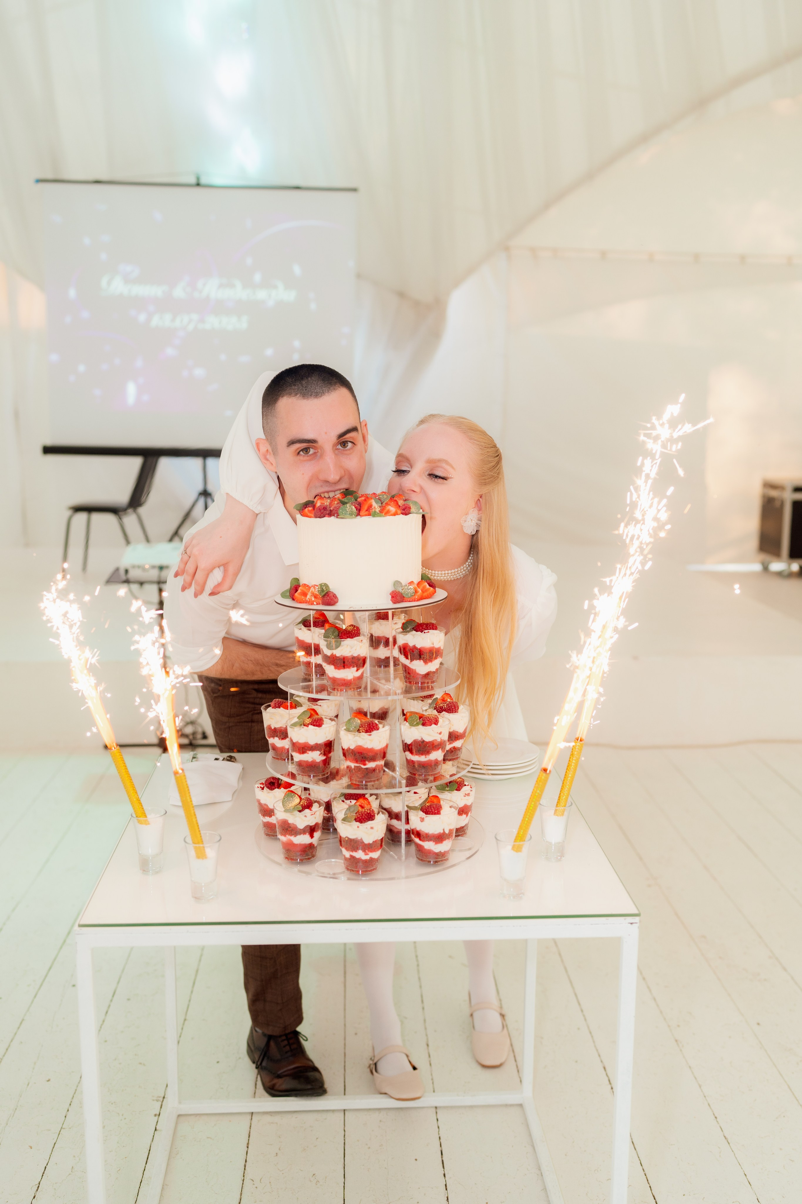 Денис и Надежда. Венчание + свадебный банкет. Свадебный фотограф Москва