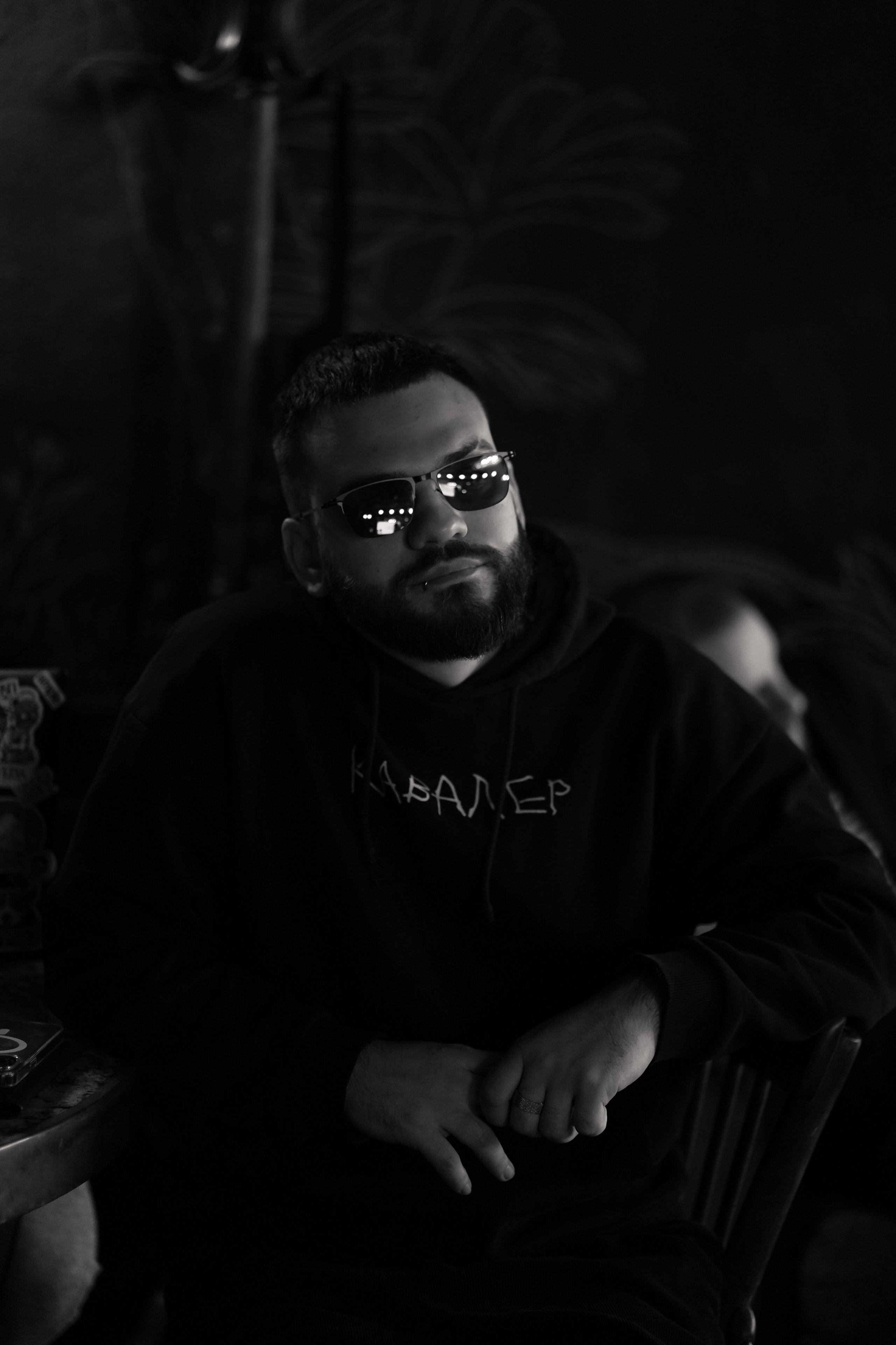 Bar Boss в «Детектив, где Вы?» (2024). Фотограф с психологическим образованием