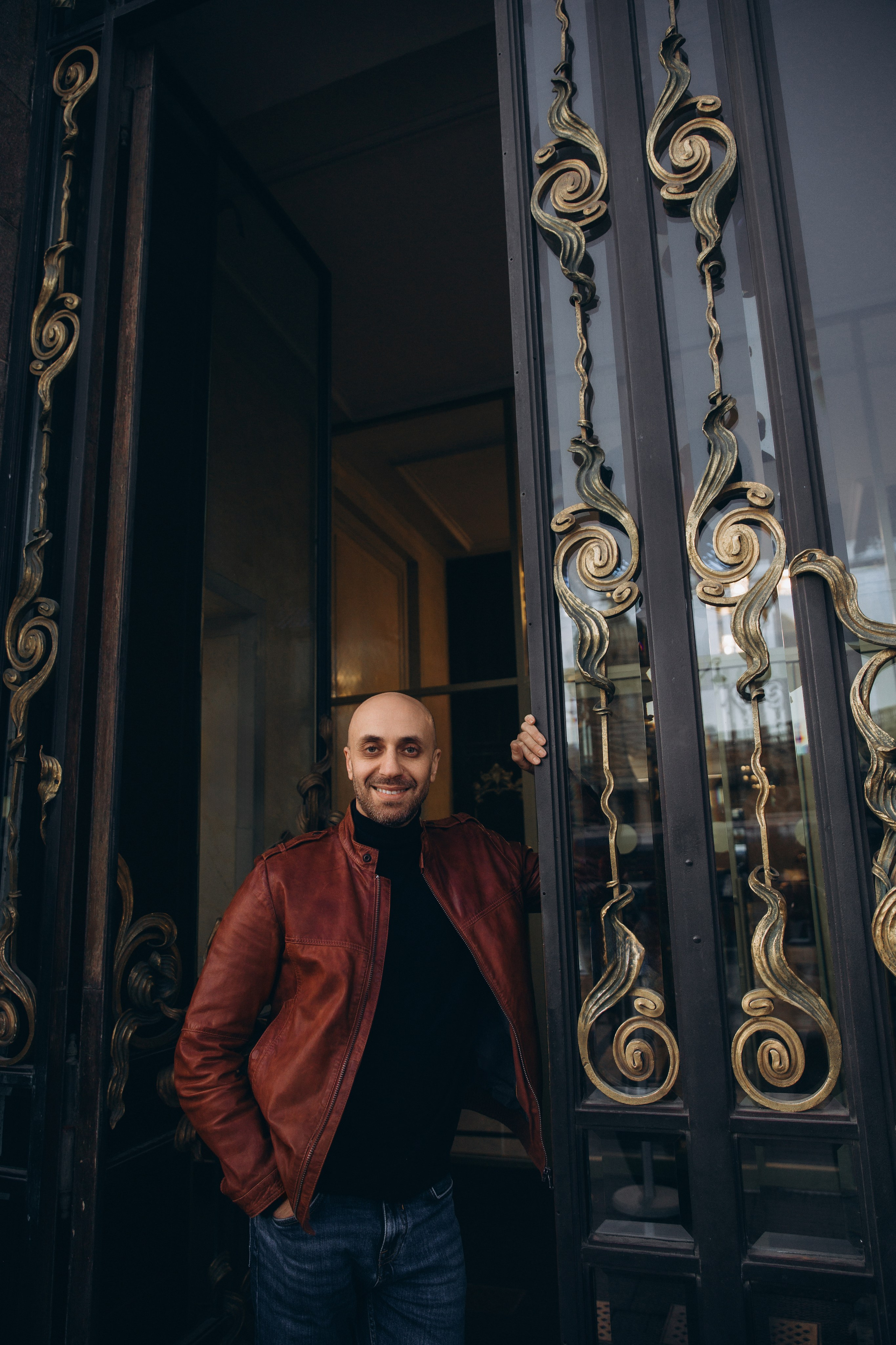 Emad from Dubai, tourist photo shoot in St. Petersburg in English. Фотограф в Санкт-Петербурге Разиля Идиятуллина