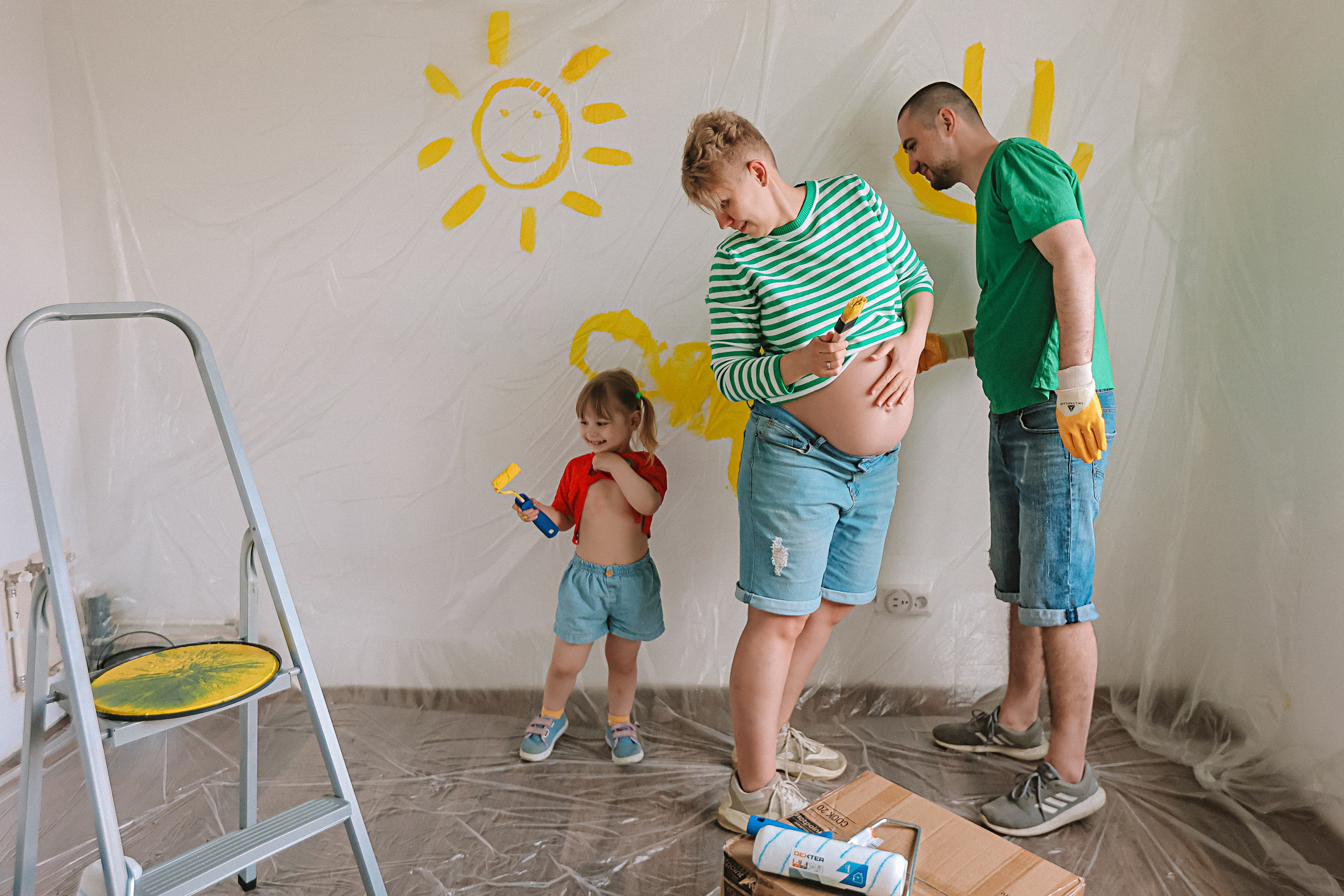 Ремонт. Семейный фотограф Тюмень, фотограф на роды Салмина Мария