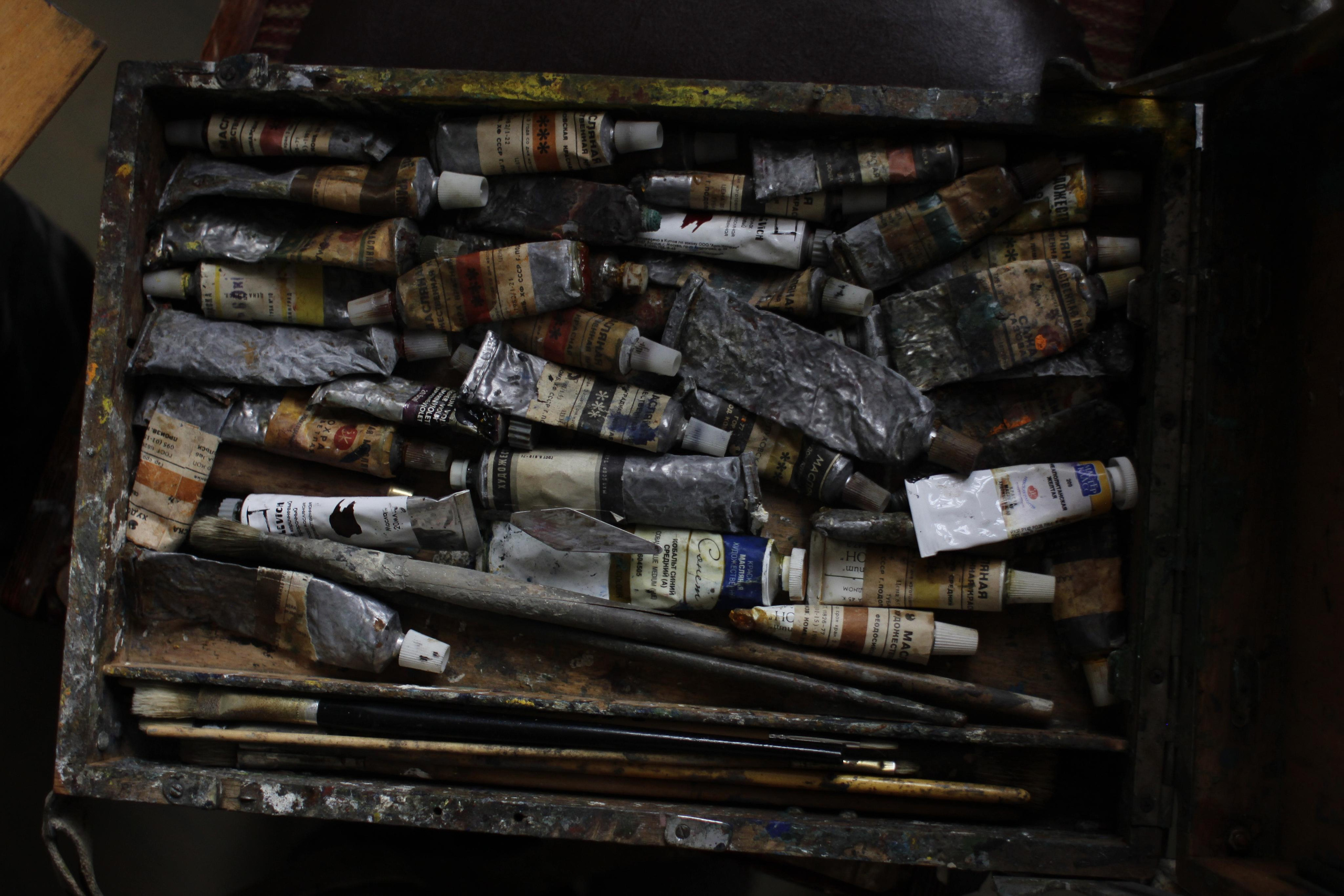 Художник Юрий Антонович Рыбьяков, 2019. Фотограф в Тюмени Даша Михнова. Портреты, фотопроекты, фотодни