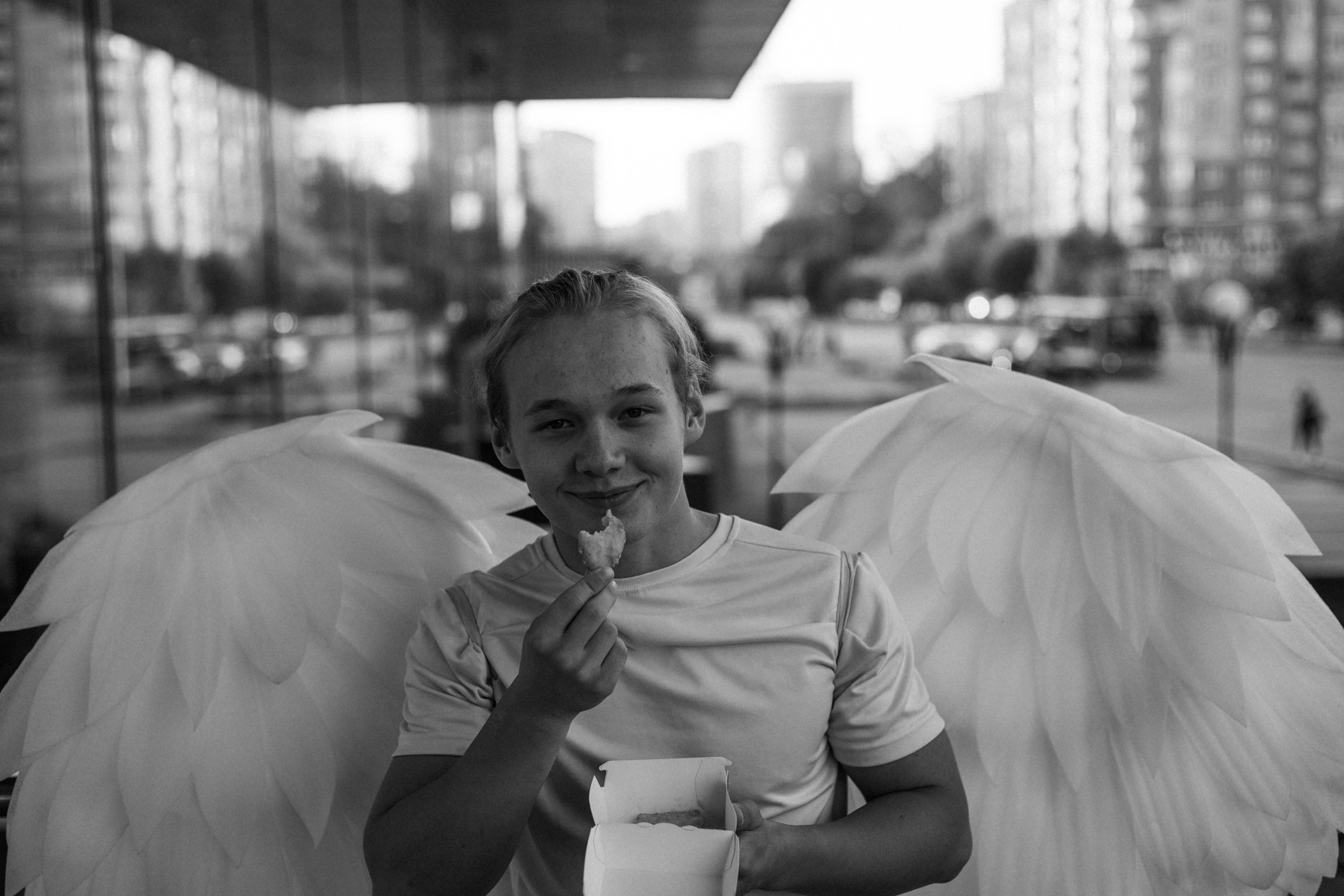 Городские ангелы. Фотограф в Тюмени Даша Михнова. Портреты, фотопроекты, фотодни