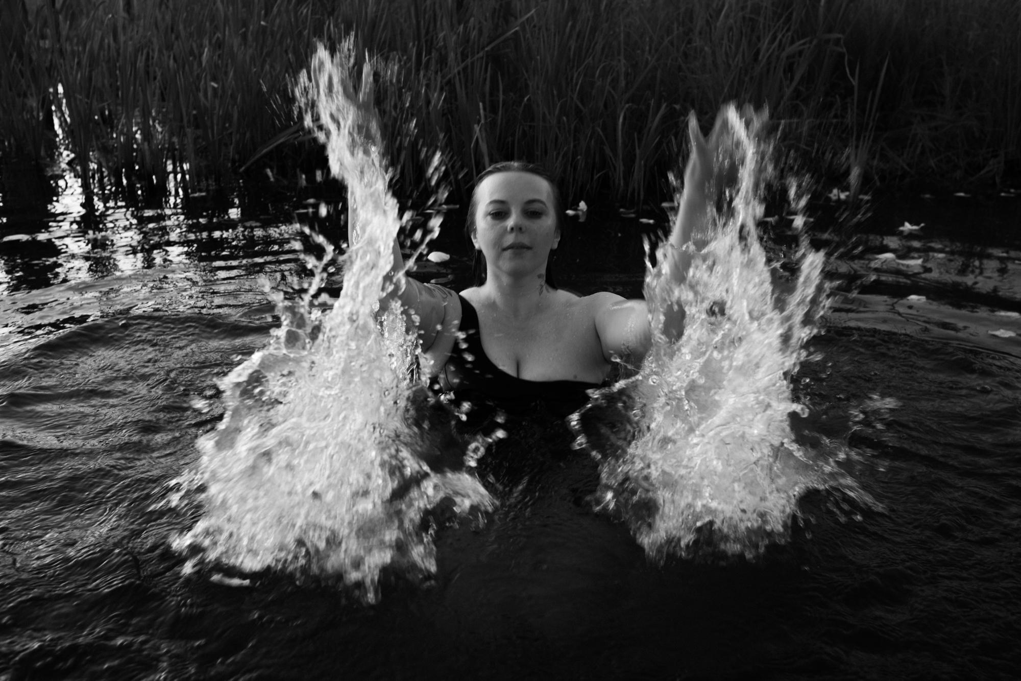 Водоём. Фотограф в Тюмени Даша Михнова. Портреты, фотопроекты, фотодни