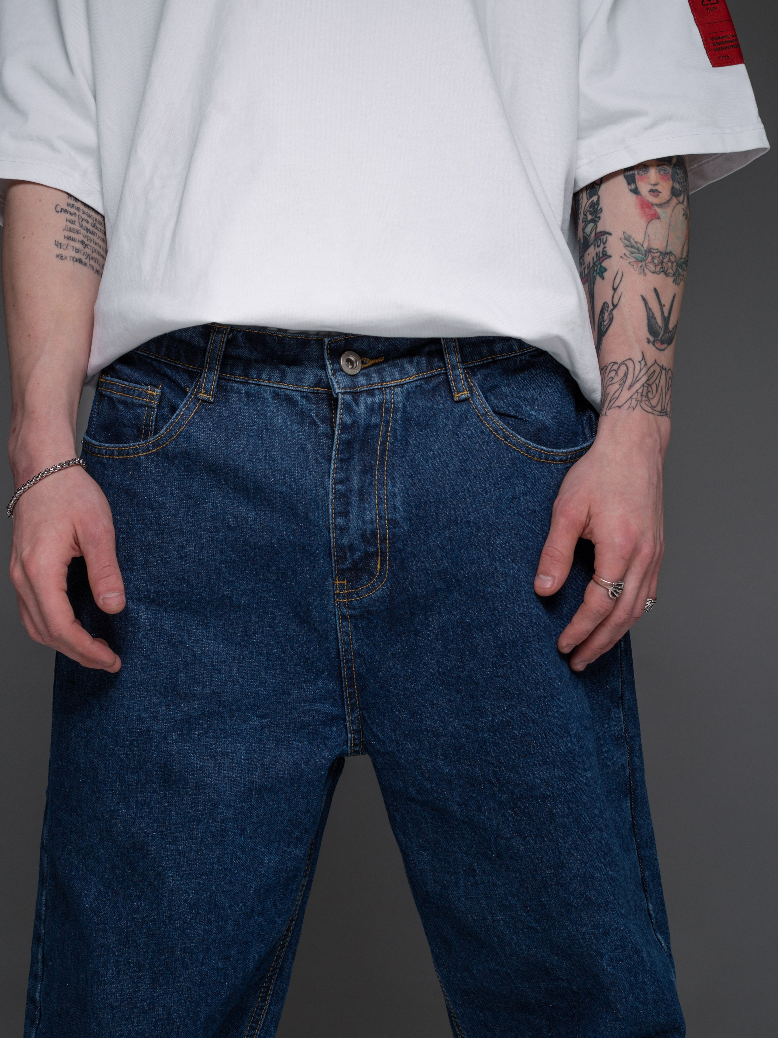 КАТАЛОГ | серый фон. RUNA production — стильные съемки для брендов