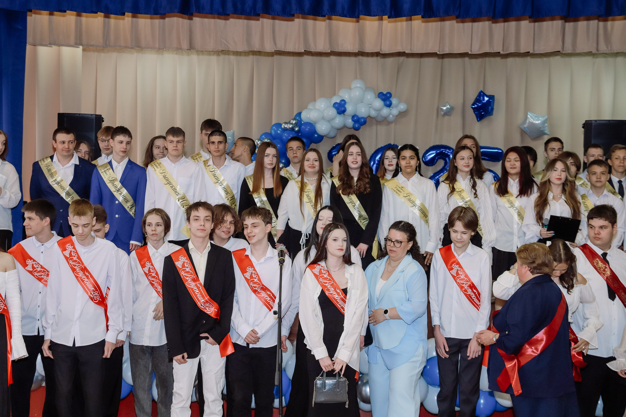 Последний звонок 9 кл № 26. Фотограф Юлия Мальцева