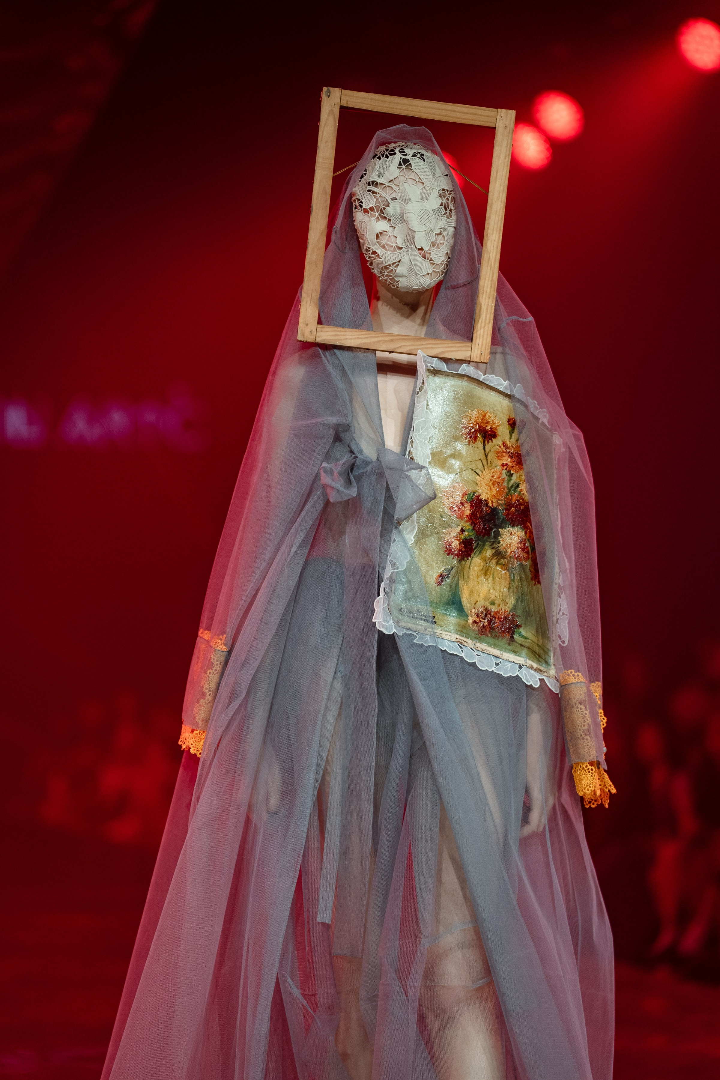 Visa Fashion week Maison Artc. Сайт Алматинского НЮ АРТ, будуар и фэшн фотографа Дениса Карпенко